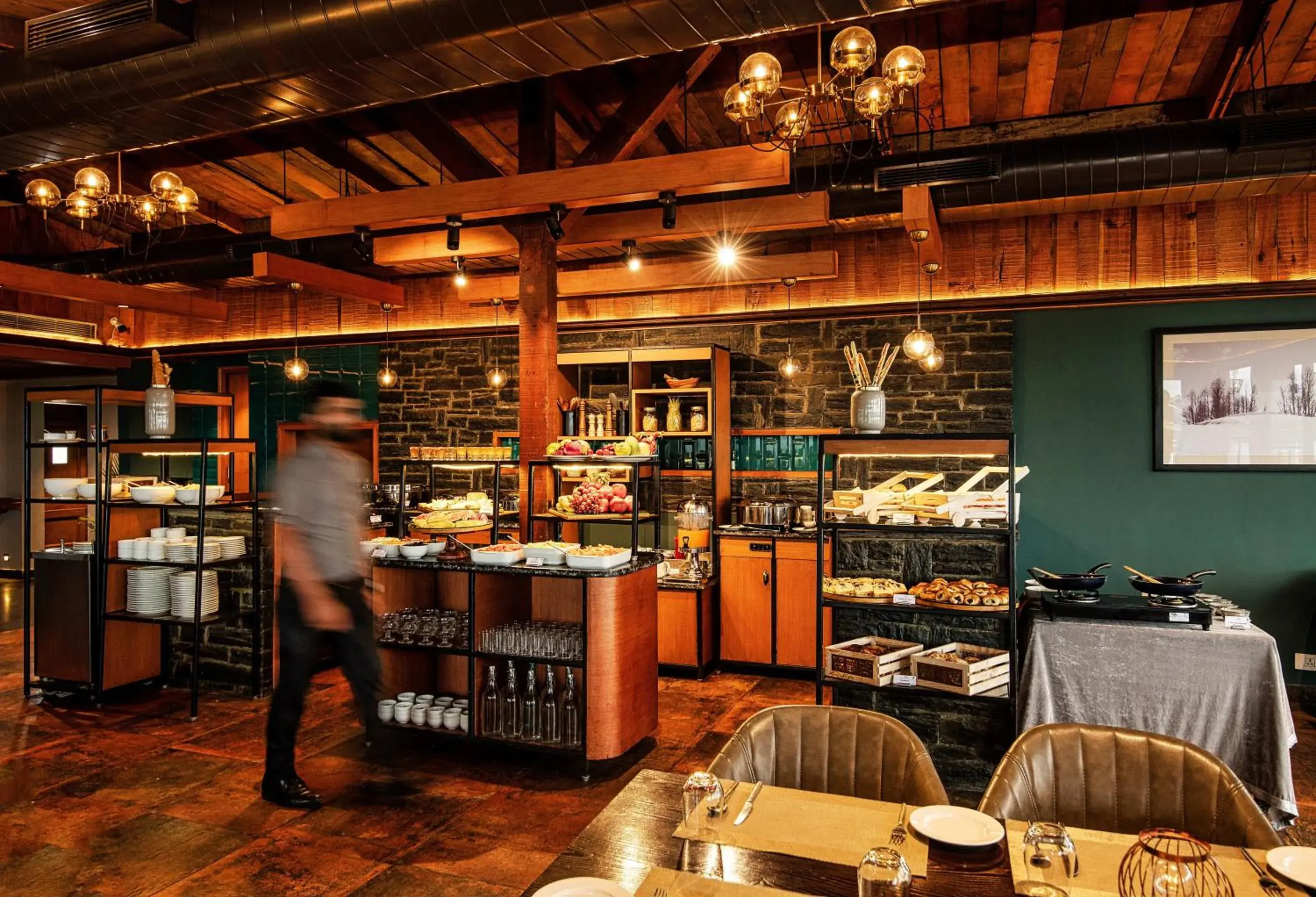 Restaurant/places to eat in The Vintage Srinagar at Dal Lake Restaurant/places to eat in The Vintage Srinagar at Dal Lake