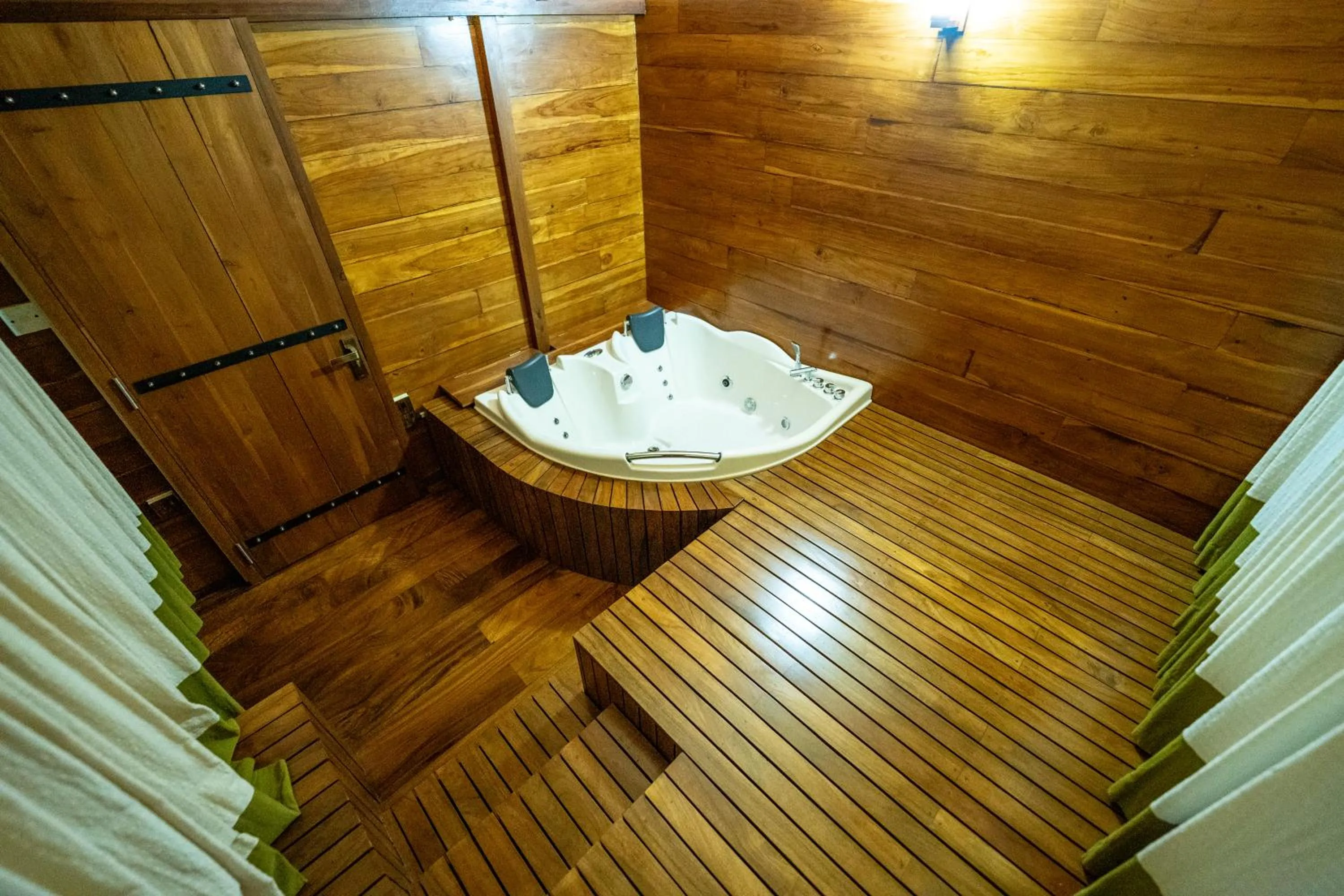 Sauna in Leopard Reach Yala by Seven Angels
