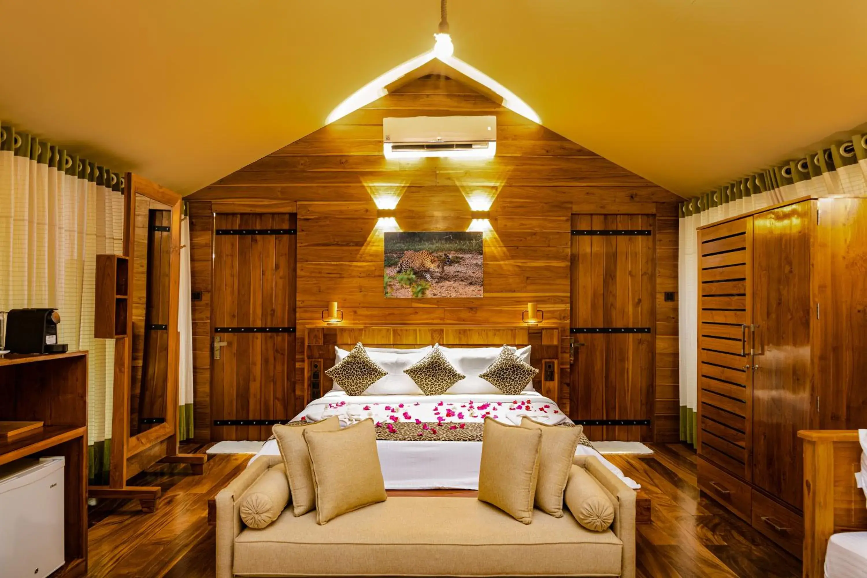 Superior Queen Room - single occupancy in Leopard Reach Yala by Seven Angels Superior Queen Room - single occupancy in Leopard Reach Yala by Seven Angels