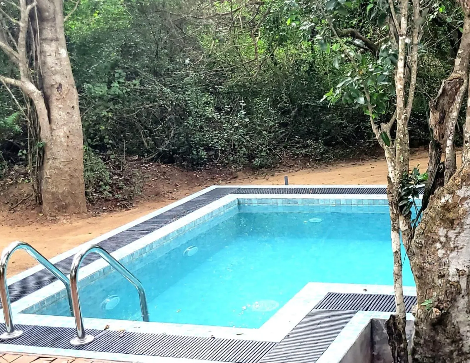 Swimming pool in Leopard Reach Yala by Seven Angels