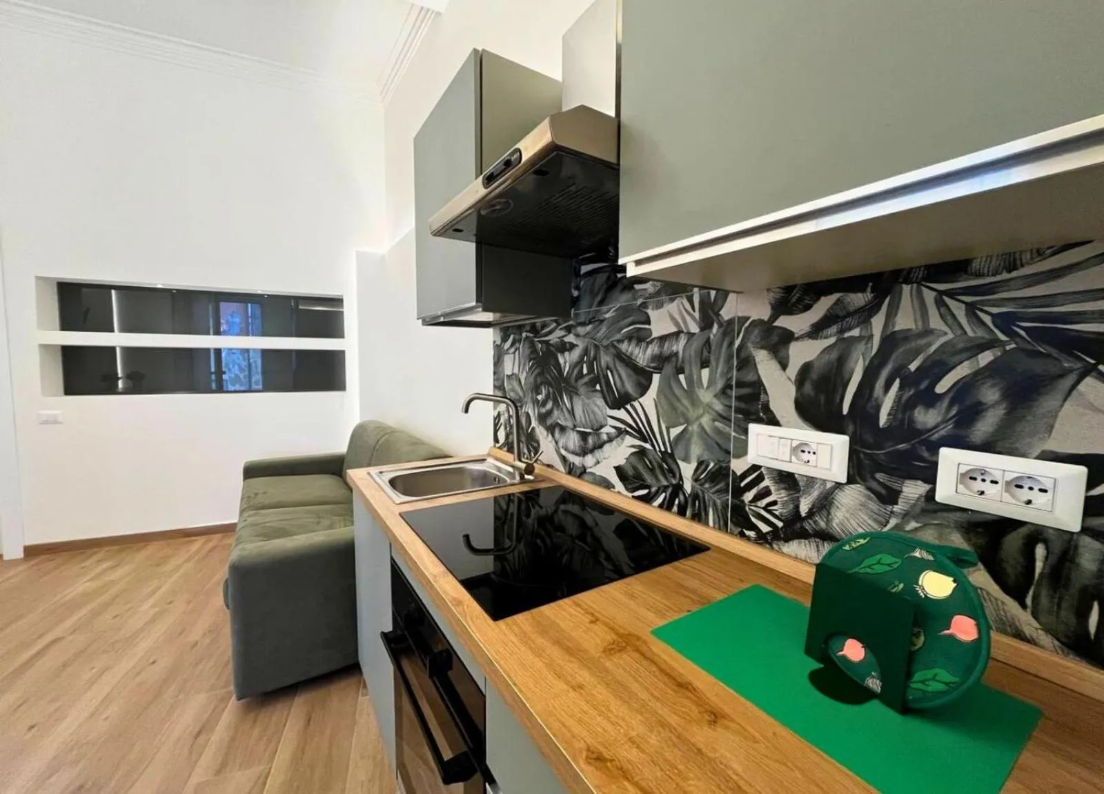 Motta Palace Apartments & Rooms