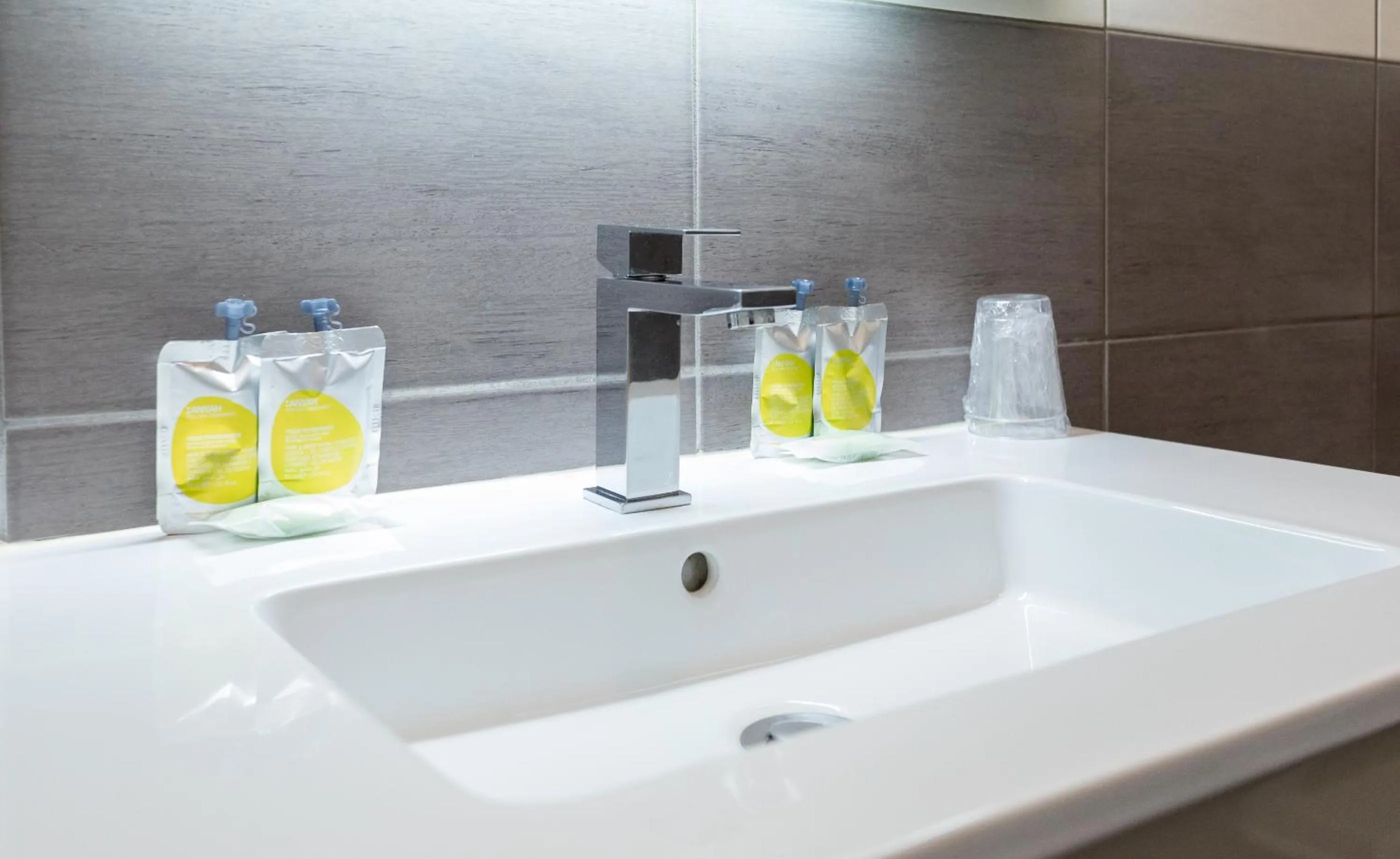 Standard Single Room in Hôtel de l'Europe Grenoble hyper-centre