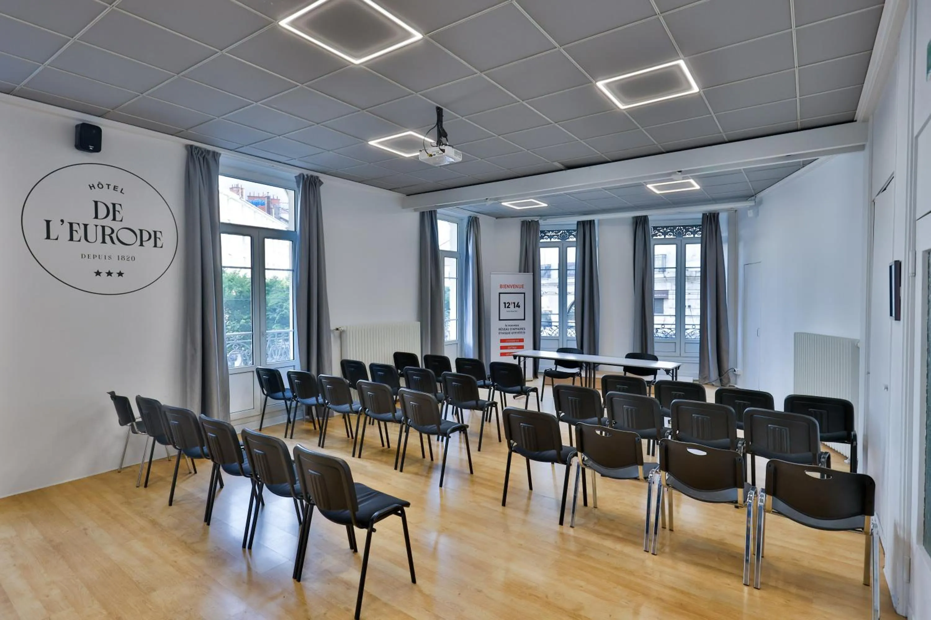Meeting/conference room in Hôtel de l'Europe Grenoble hyper-centre