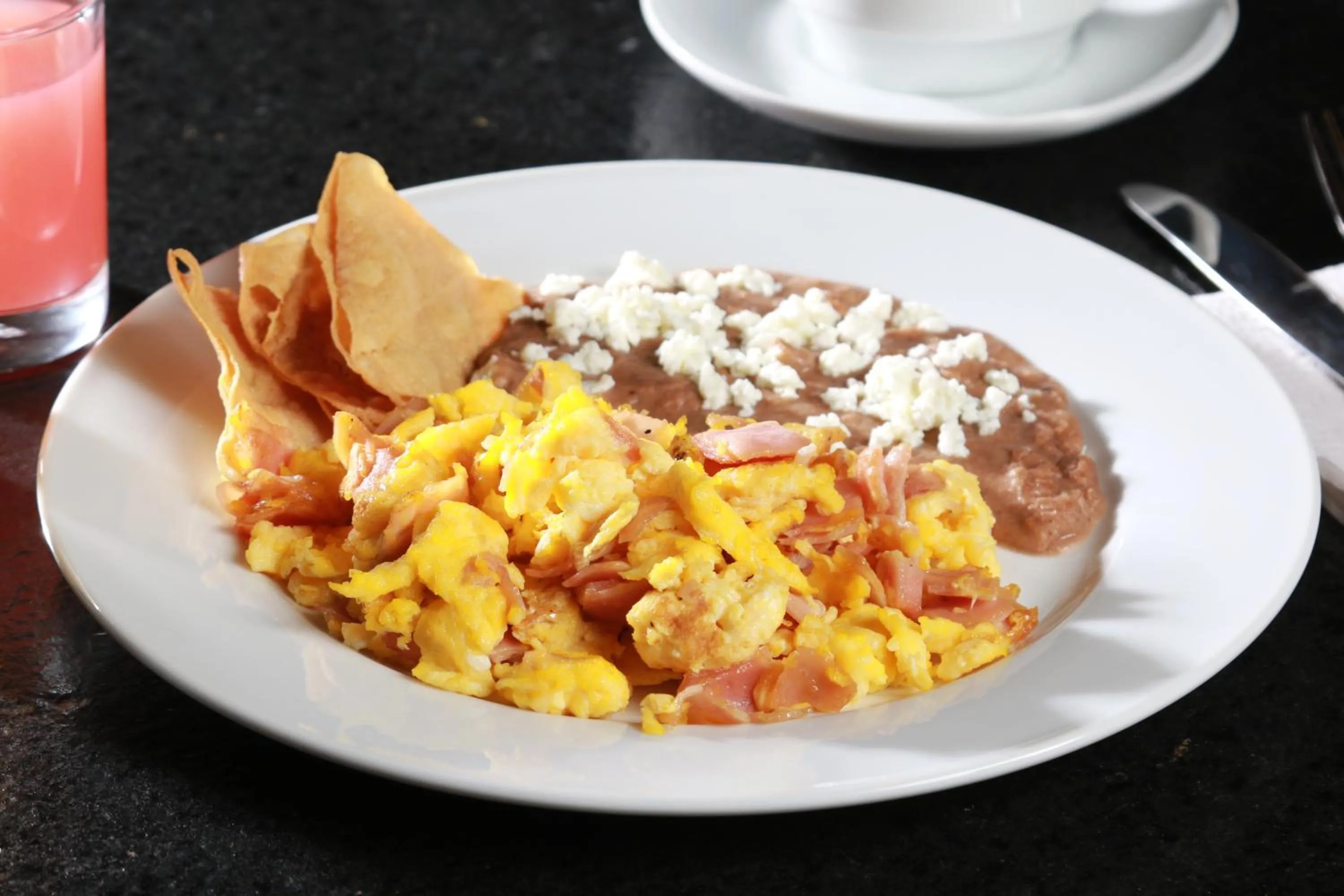 Breakfast in Holiday Inn Express - Monterrey - Fundidora by IHG