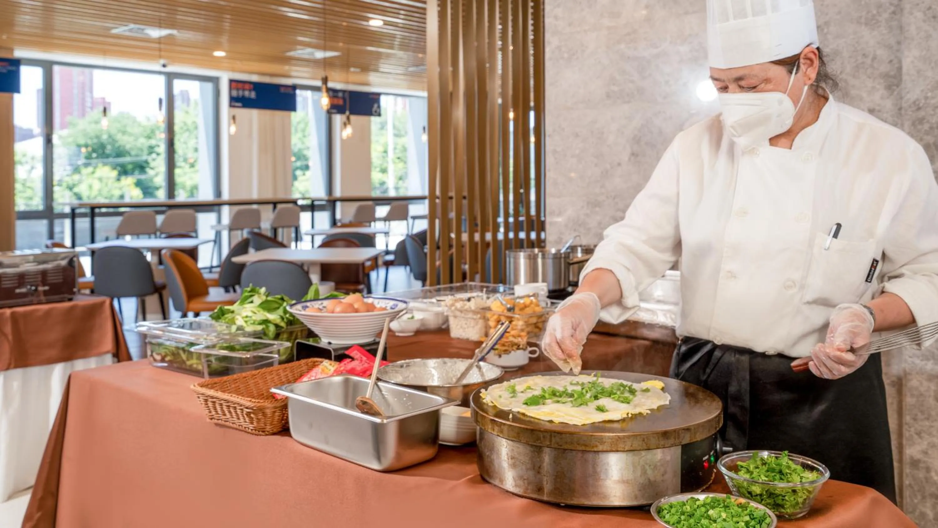 Breakfast in Holiday Inn Express Beijing Tongzhou Tourism Zone by IHG