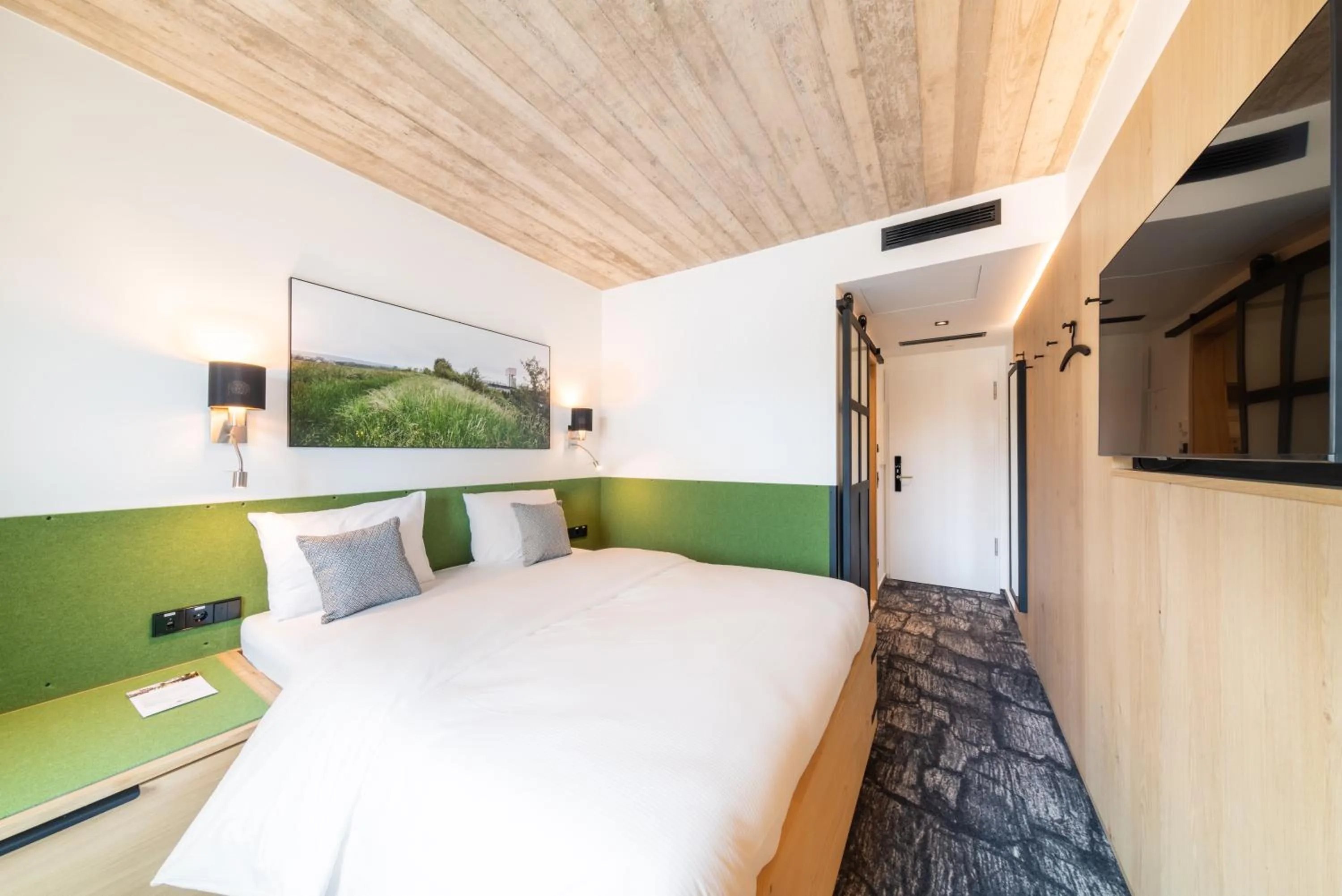 Bedroom, Bed in De Brauhotel - Hôtel de la Brasserie Nationale