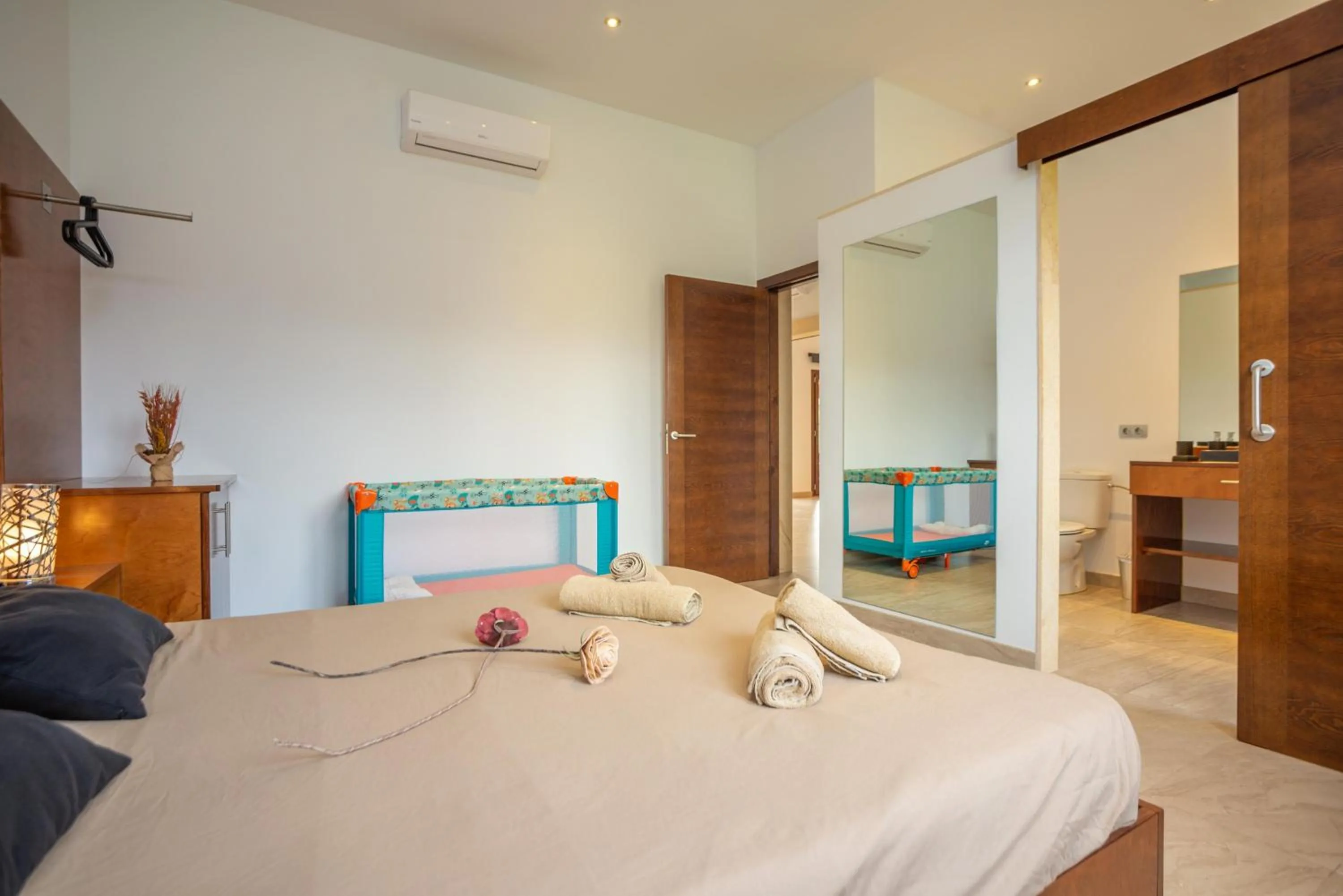 Other, Bed in Luz de Luna