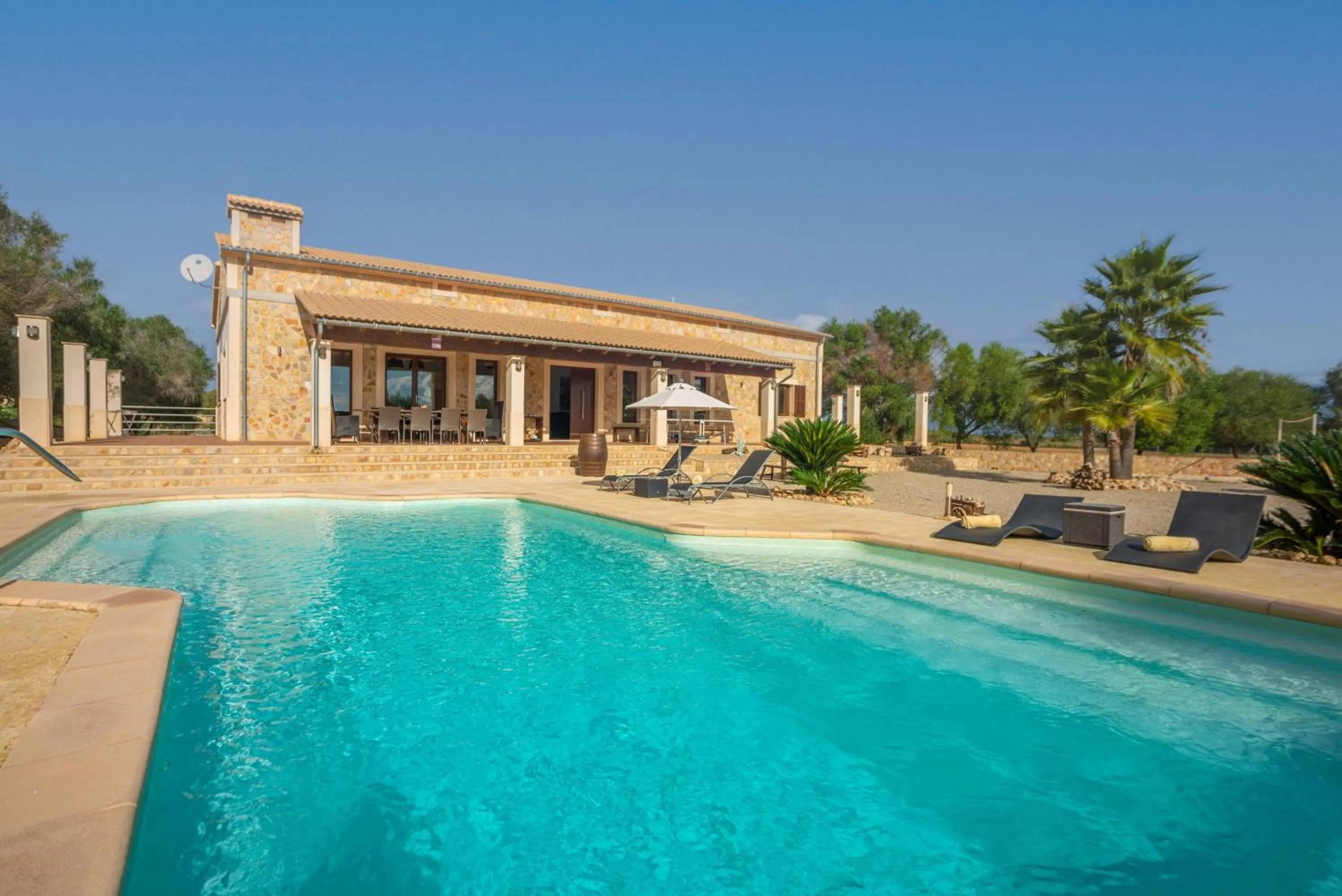Property building in Luz de Luna
