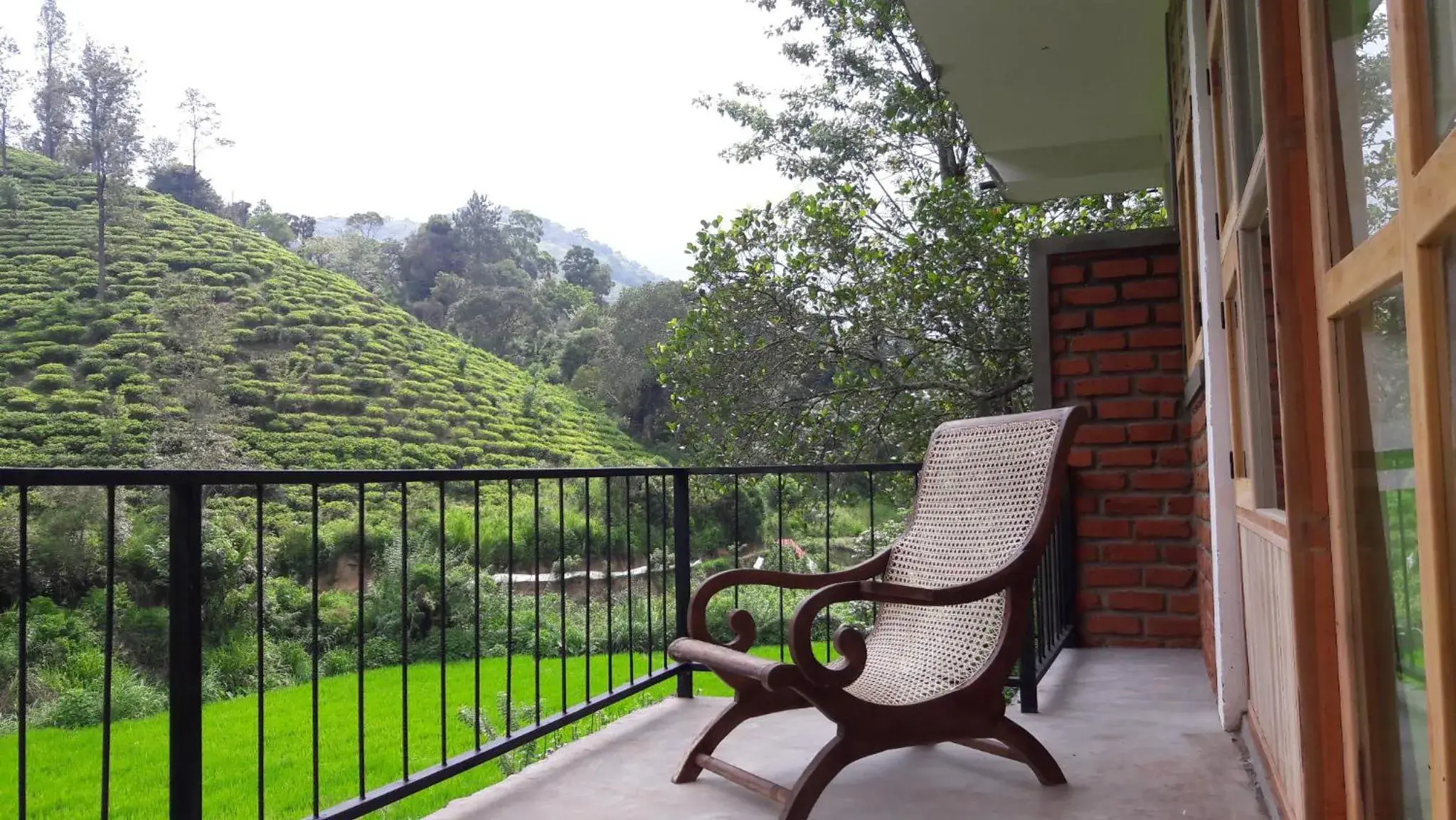 Deluxe Double or Twin Room with Mountain View in Ayubo Ella - Bed & Breakfast Deluxe Double or Twin Room with Mountain View in Ayubo Ella - Bed & Breakfast