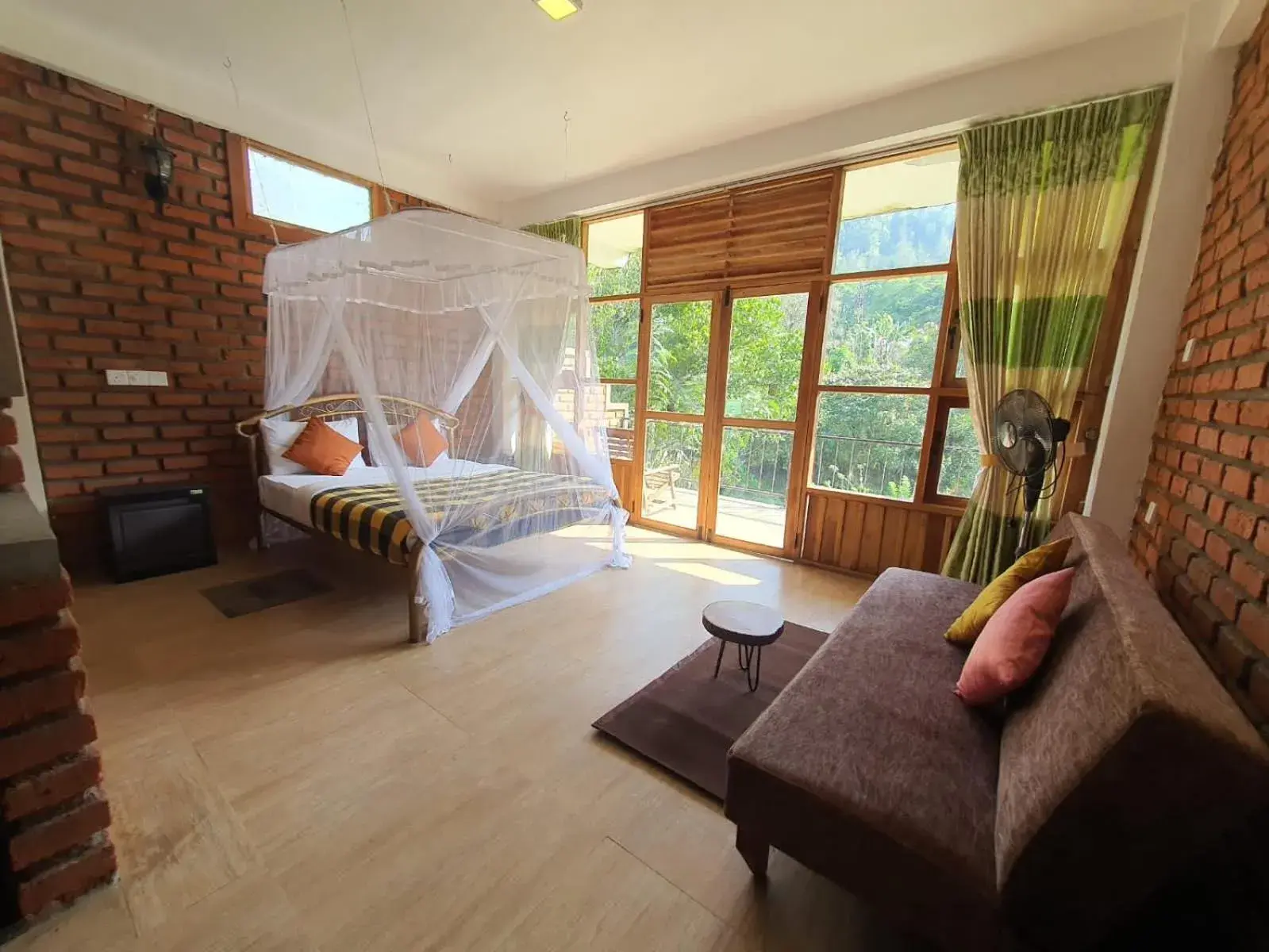 Double Room with Balcony (3 Adults) in Ayubo Ella - Bed & Breakfast Double Room with Balcony (3 Adults) in Ayubo Ella - Bed & Breakfast