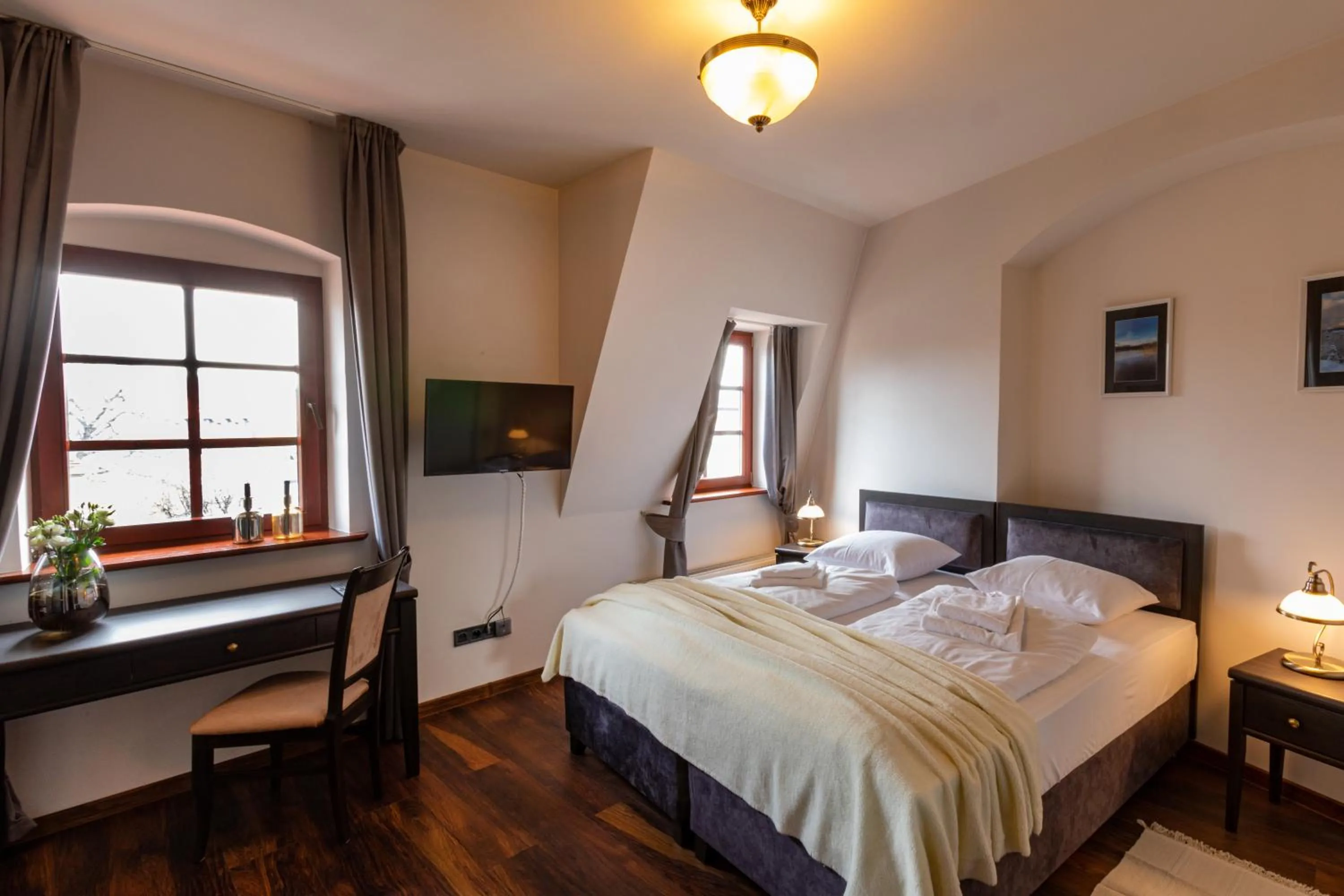 Bed in ZEPPELIN APARTMENTS Simple Acomodation