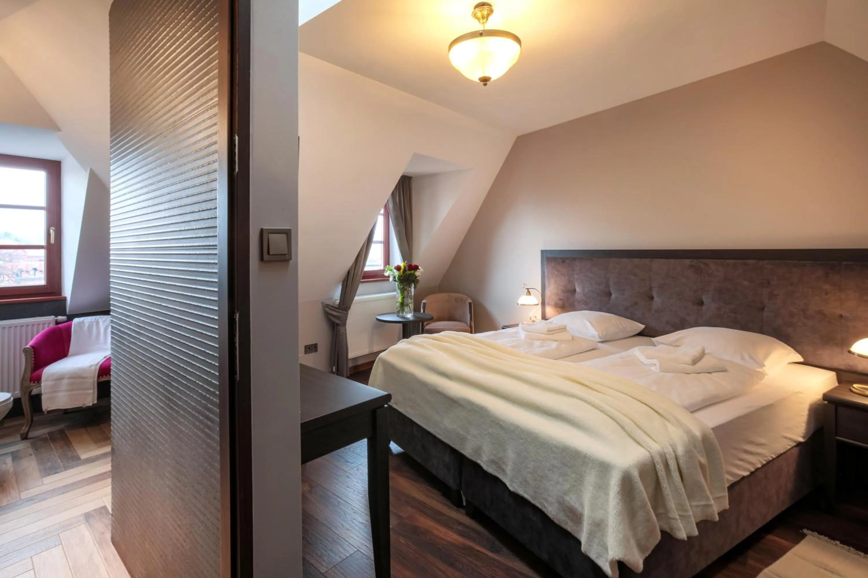 Bed in ZEPPELIN APARTMENTS Simple Acomodation