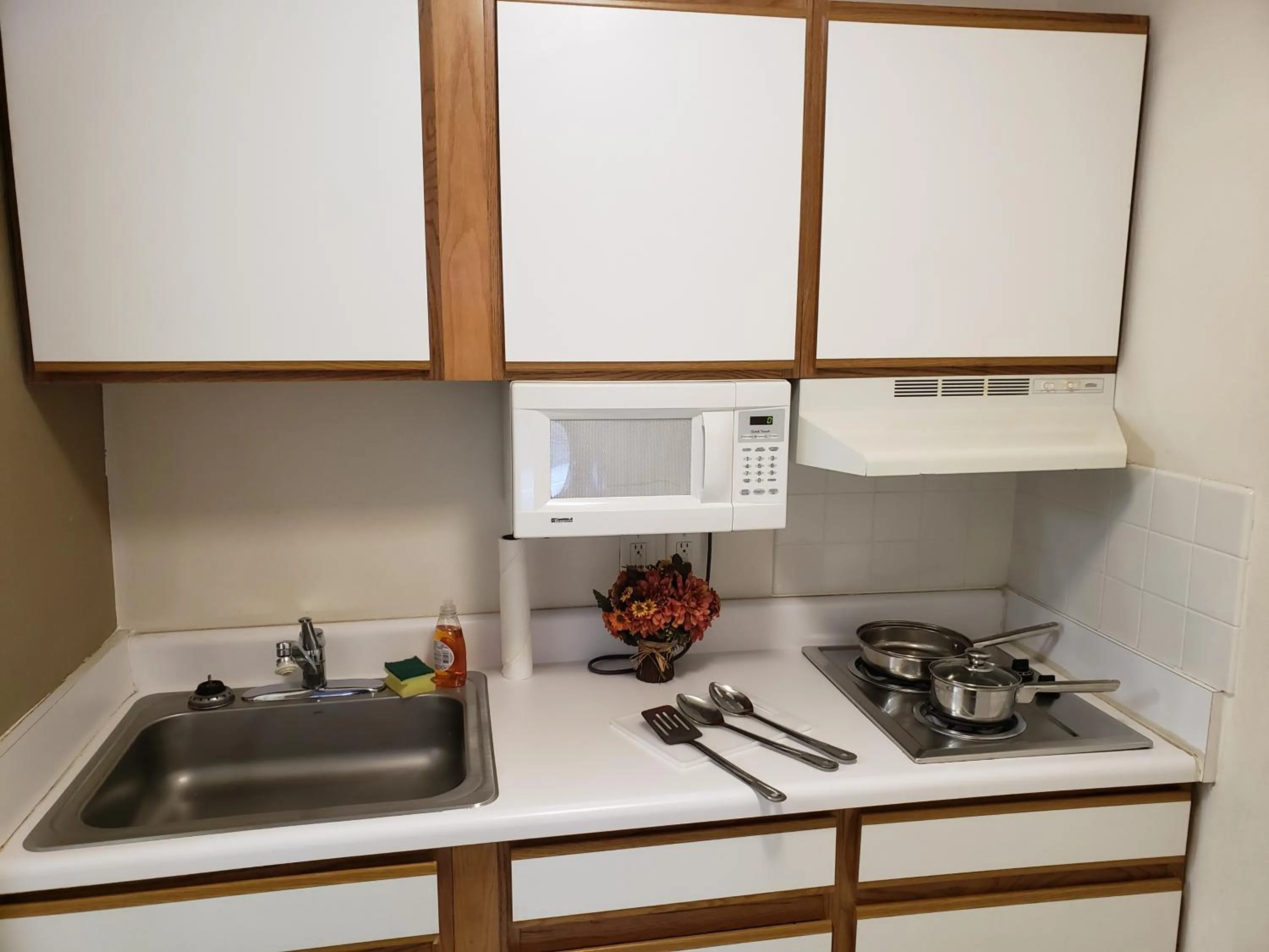 Affordable Suites Burlington