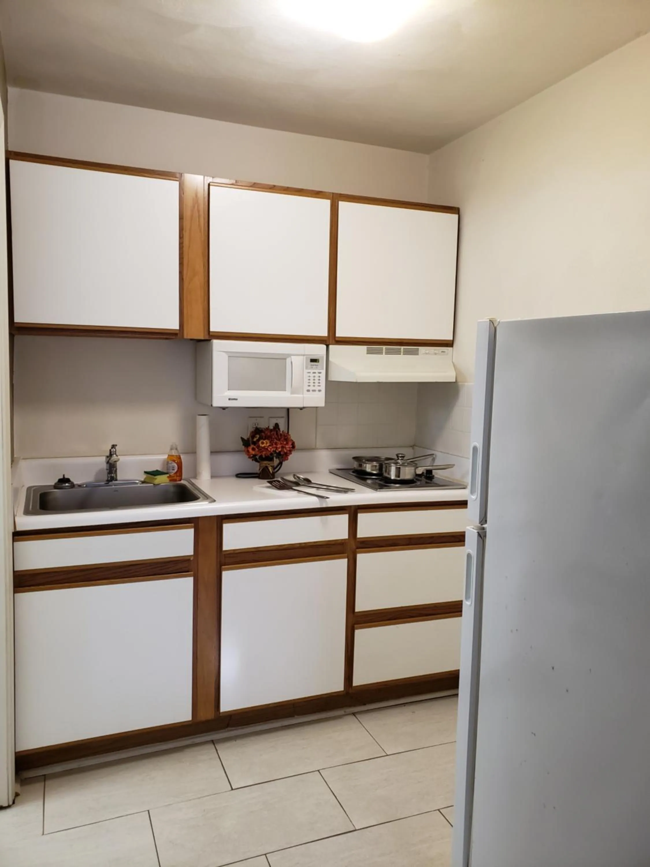 Affordable Suites Burlington