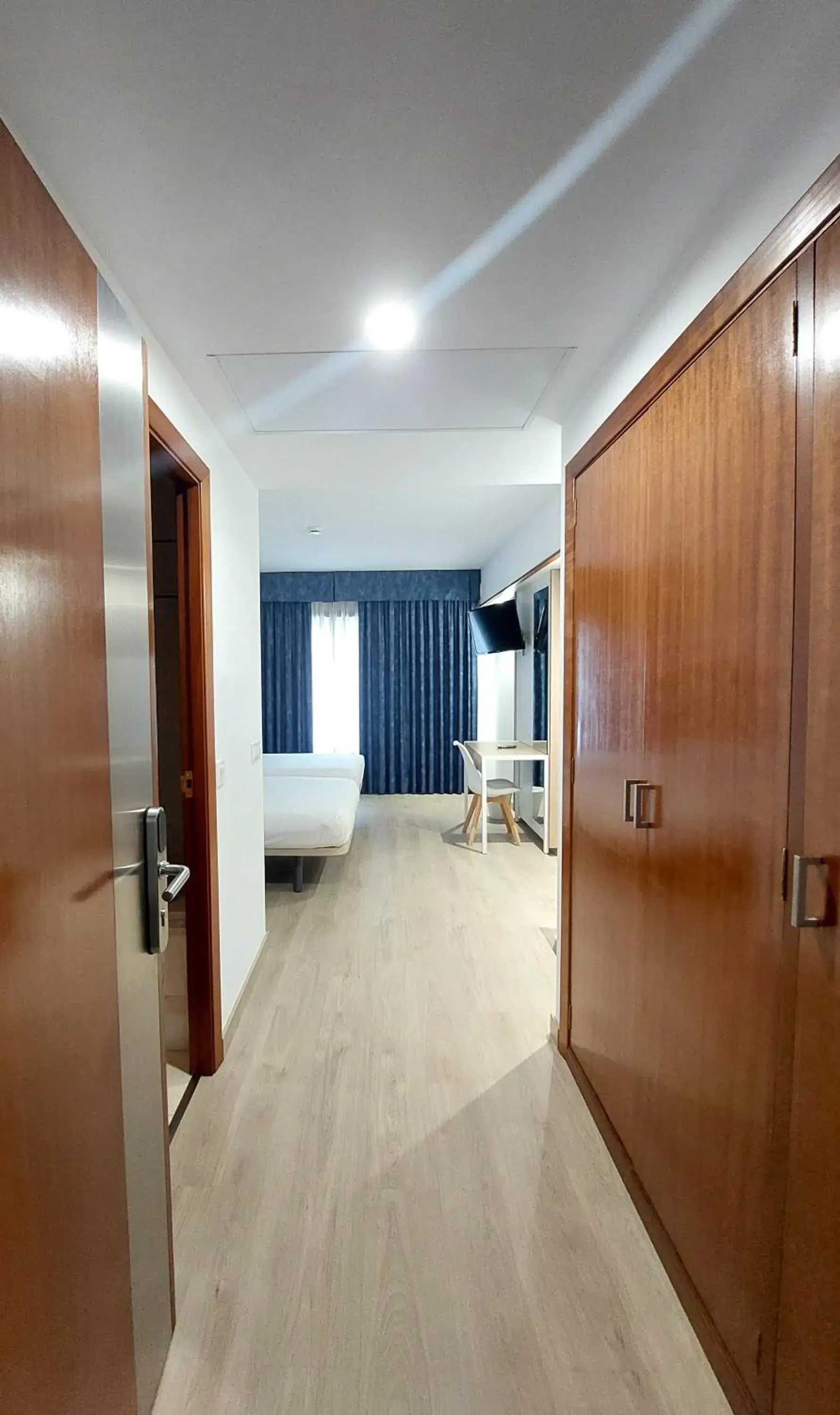 Standard Twin Room - single occupancy in Hotel Costa Atlántica Standard Twin Room - single occupancy in Hotel Costa Atlántica