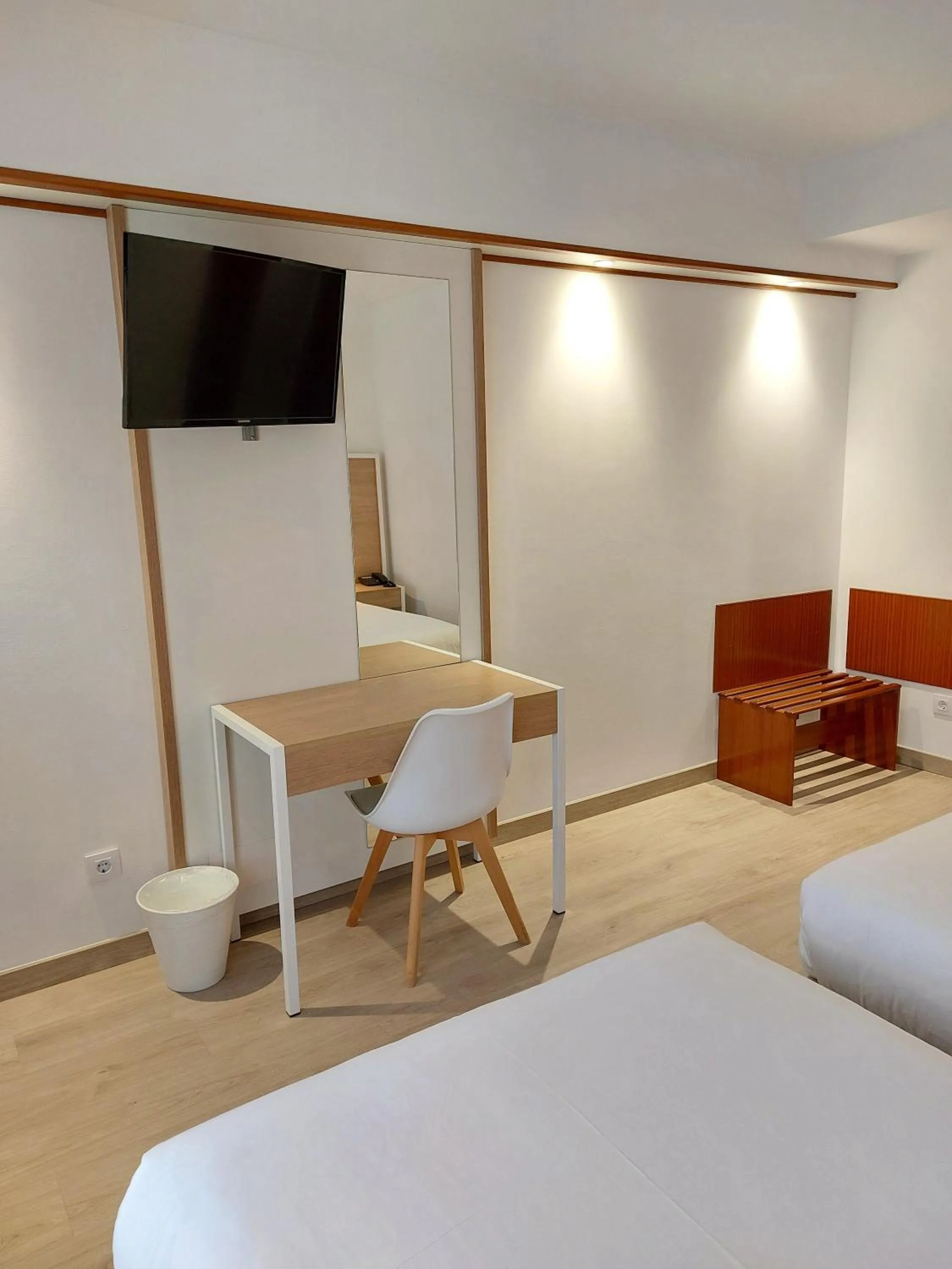 TV and multimedia, Bed in Hotel Costa Atlántica