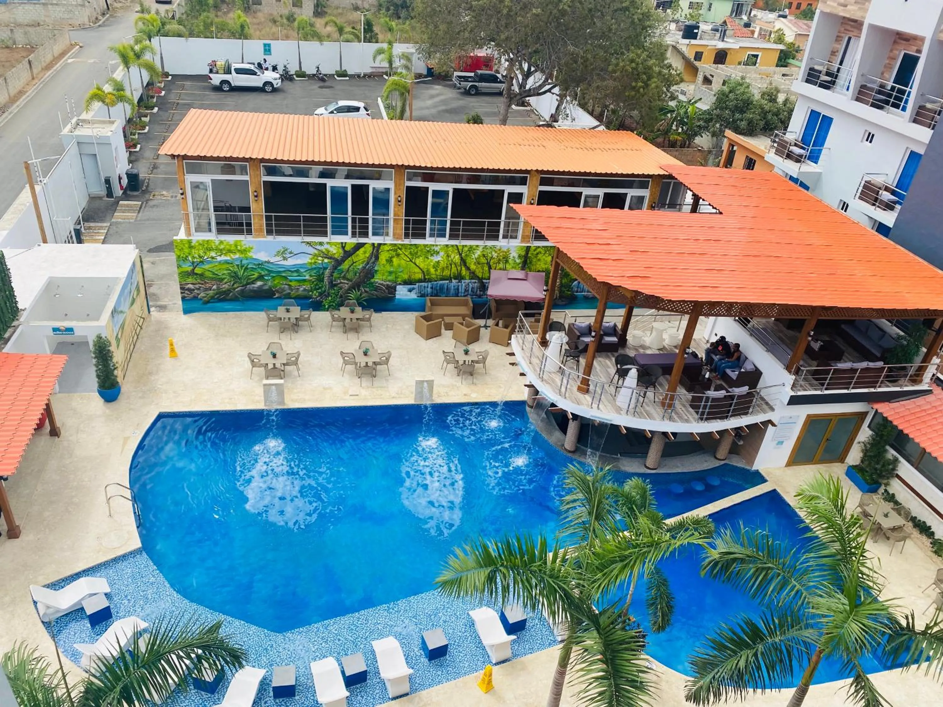 Swimming pool in Halibut Hotel