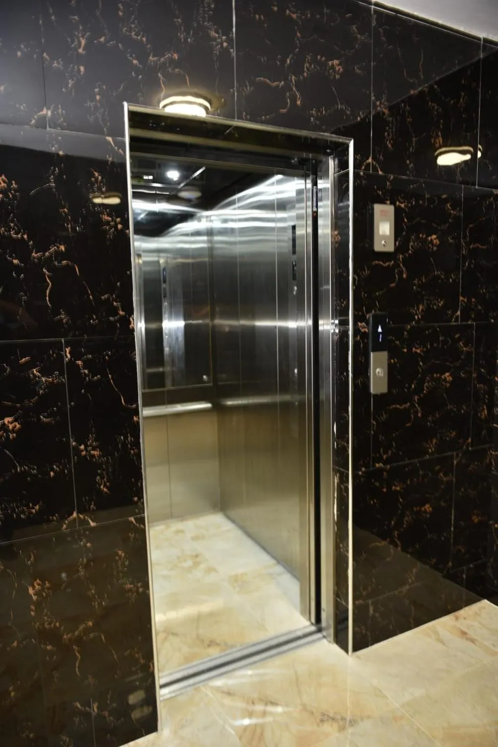 elevator in Halibut Hotel