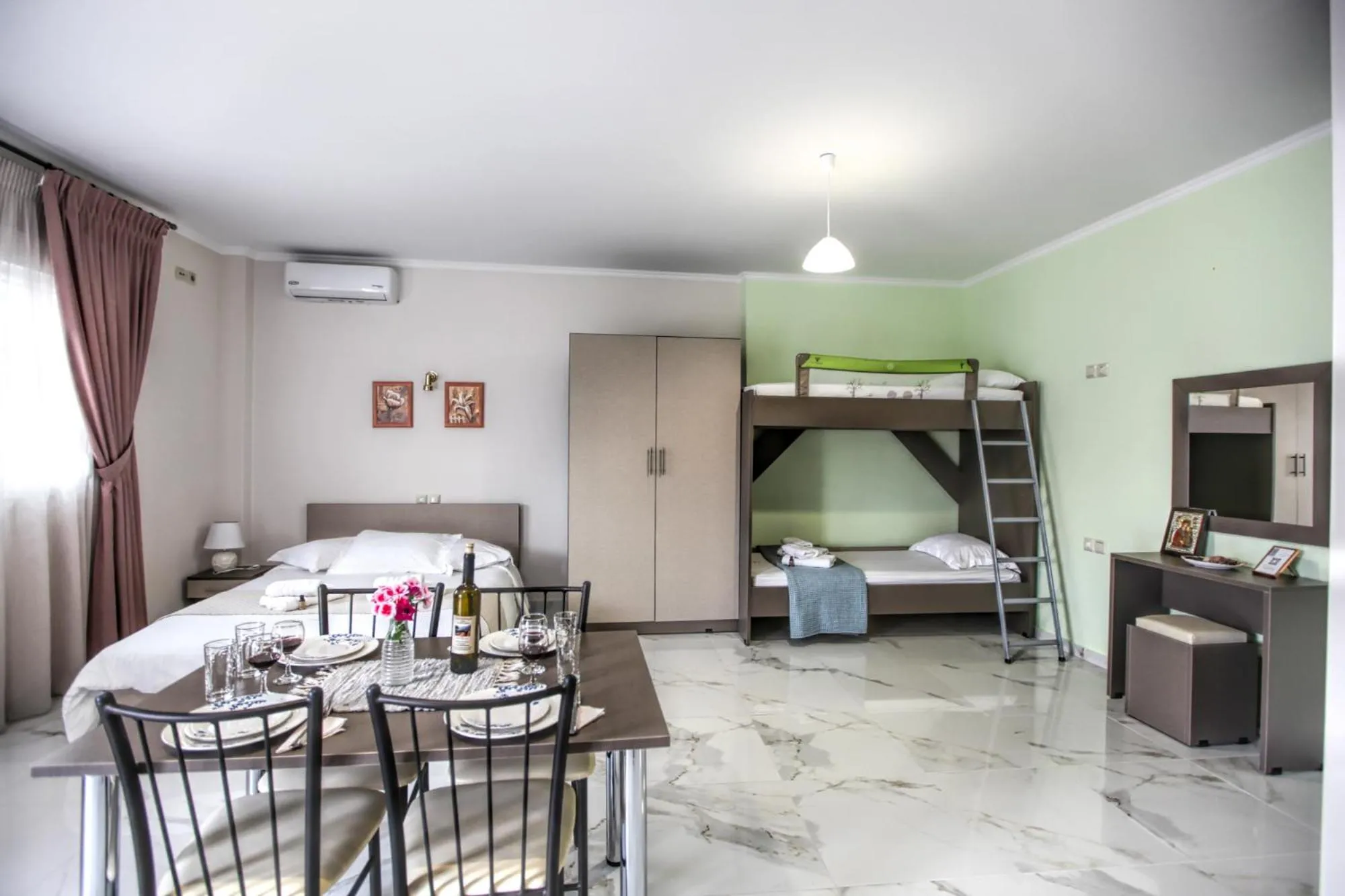 Two-Bedroom Apartment in Del Sol #1 Meteora Luxurious Family Suites