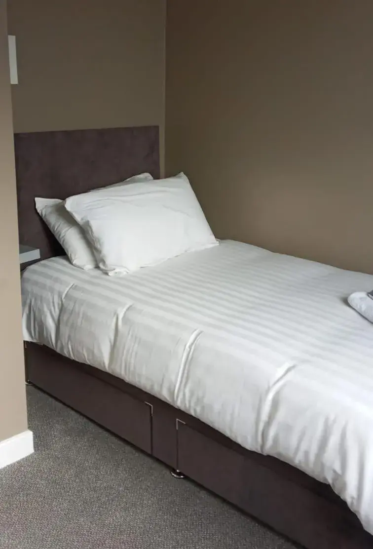 Single Room - single occupancy in The Skye Bridge Hotel Single Room - single occupancy in The Skye Bridge Hotel