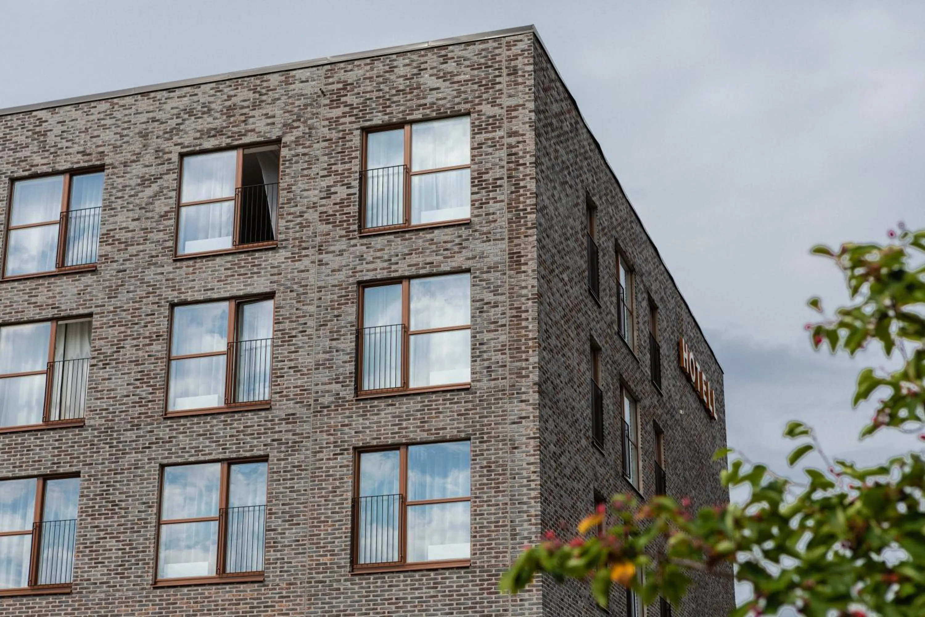 Property building in Boo Boo Living