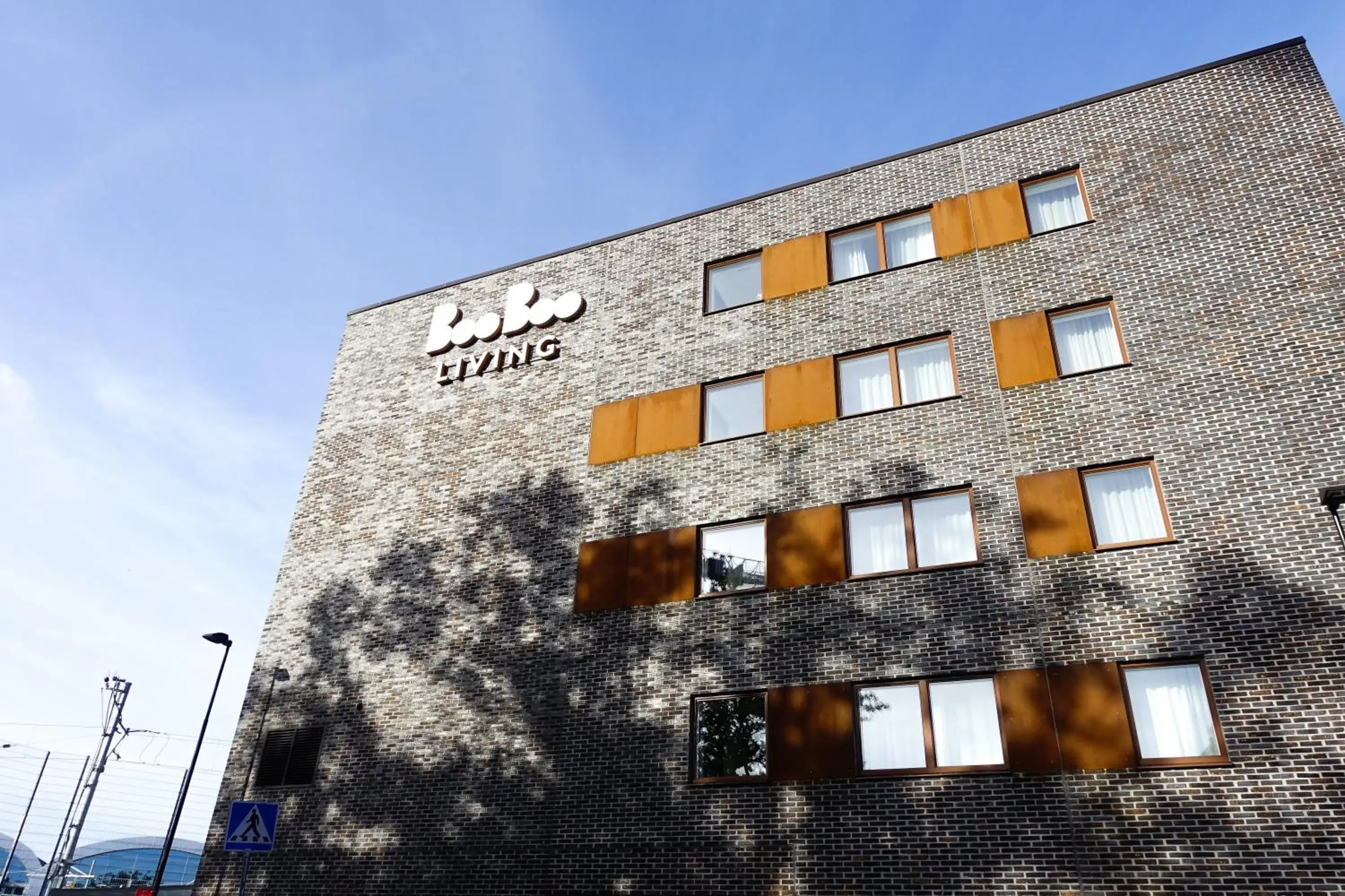 Property building in Boo Boo Living Property building in Boo Boo Living