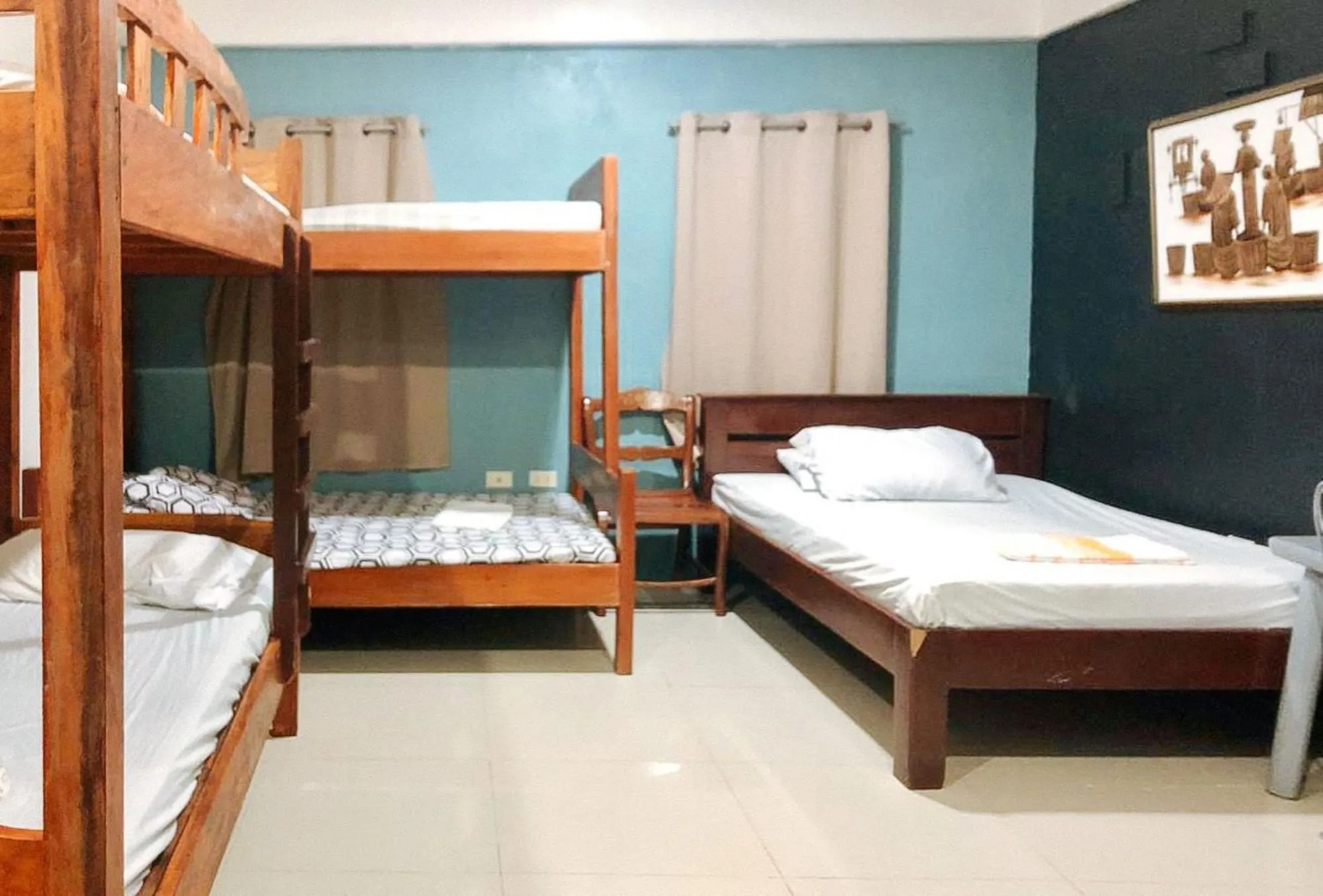 Bed in RedDoorz Hostel at Deomar Hometel & Farm Cafe Vigan Ilocos