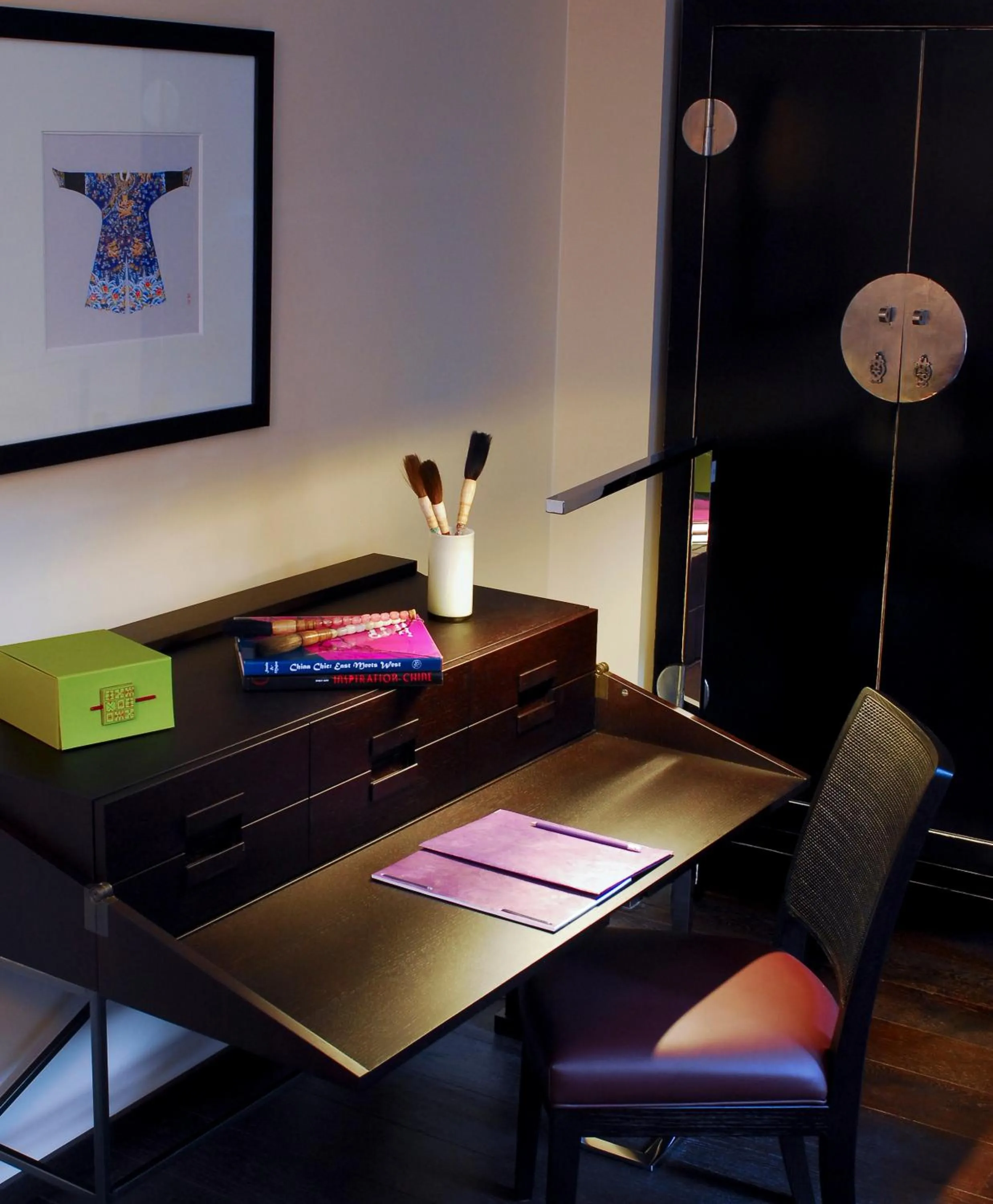 Seating area in Eastwest Hôtel by Malone