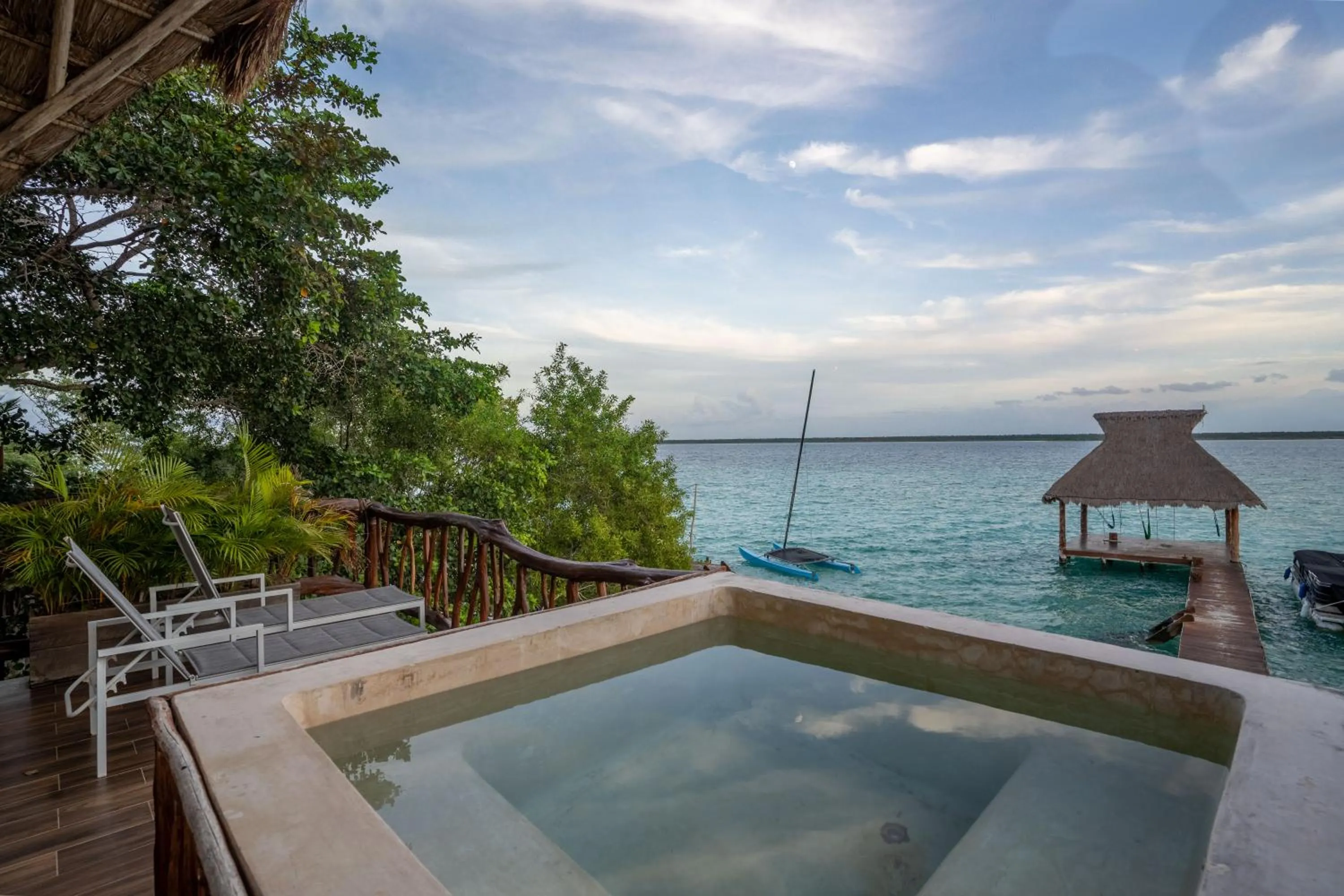 Hot Tub, Swimming Pool in Xoot Kaana Villa Vista Laguna
