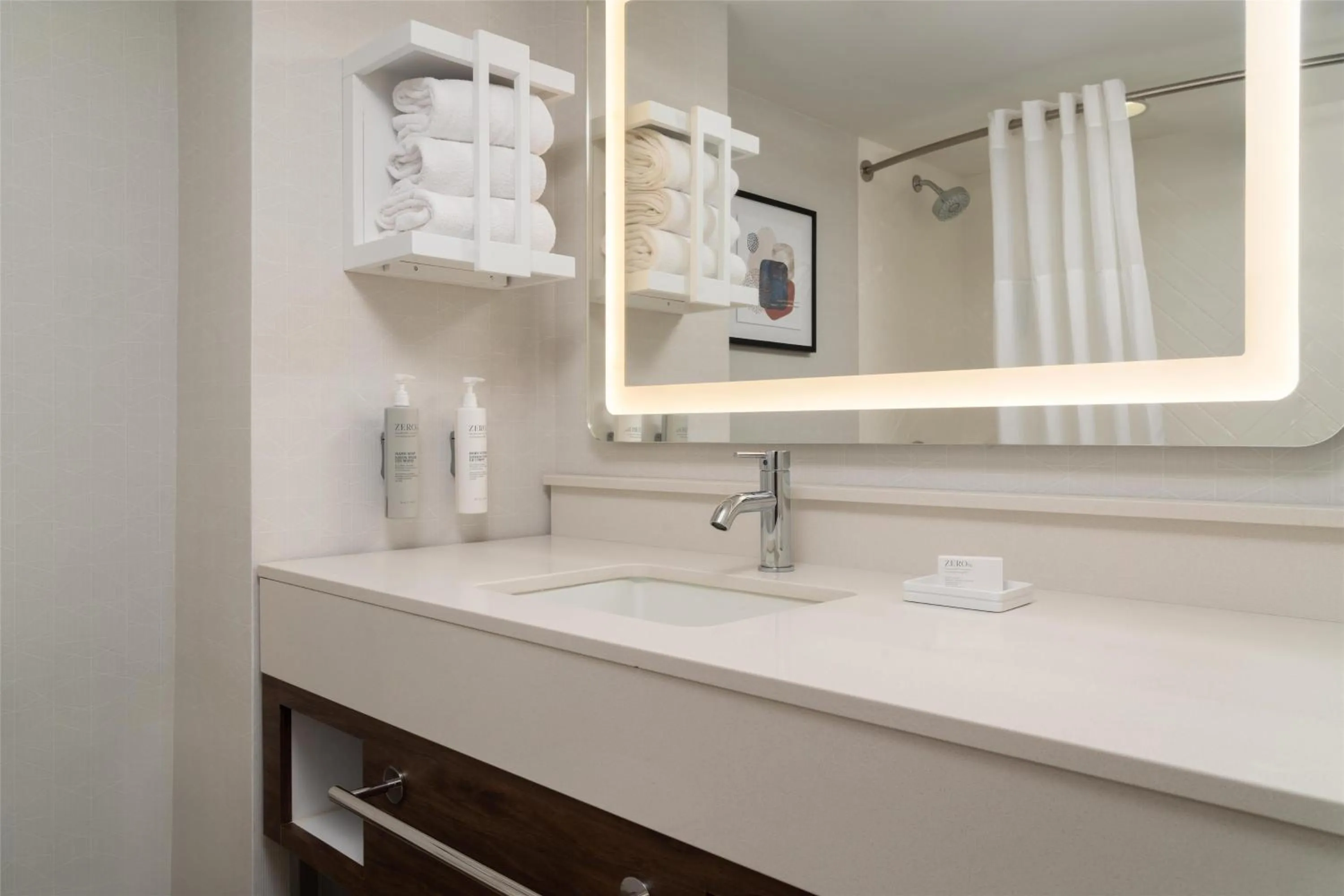 Bathroom in Hampton Inn & Suites Middletown