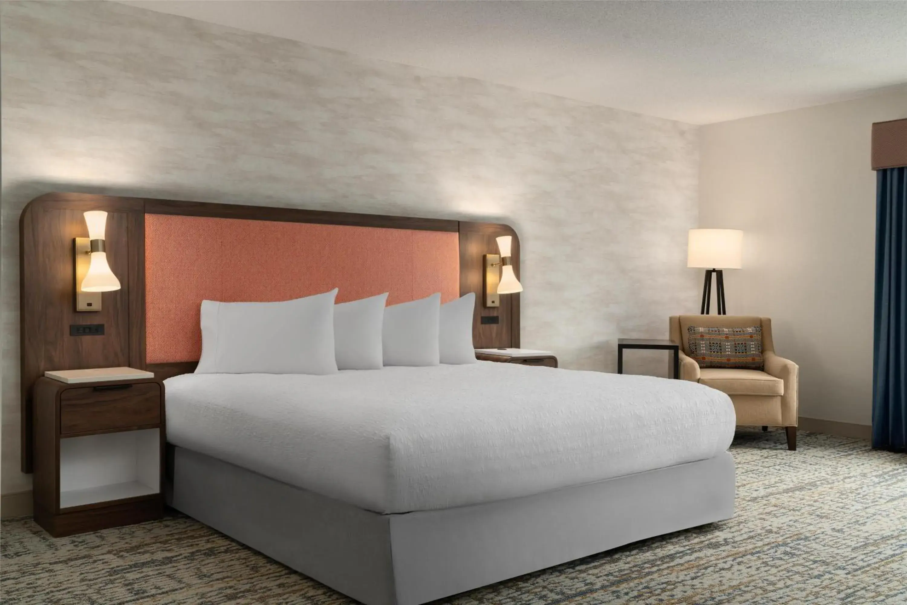 Bed in Hampton Inn & Suites Middletown Bed in Hampton Inn & Suites Middletown