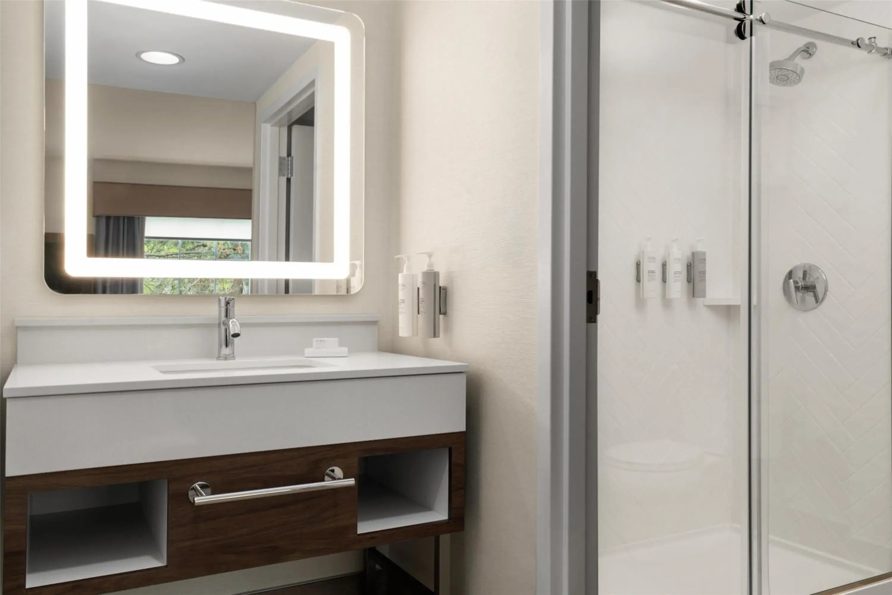 Bathroom in Hampton Inn & Suites Middletown Bathroom in Hampton Inn & Suites Middletown