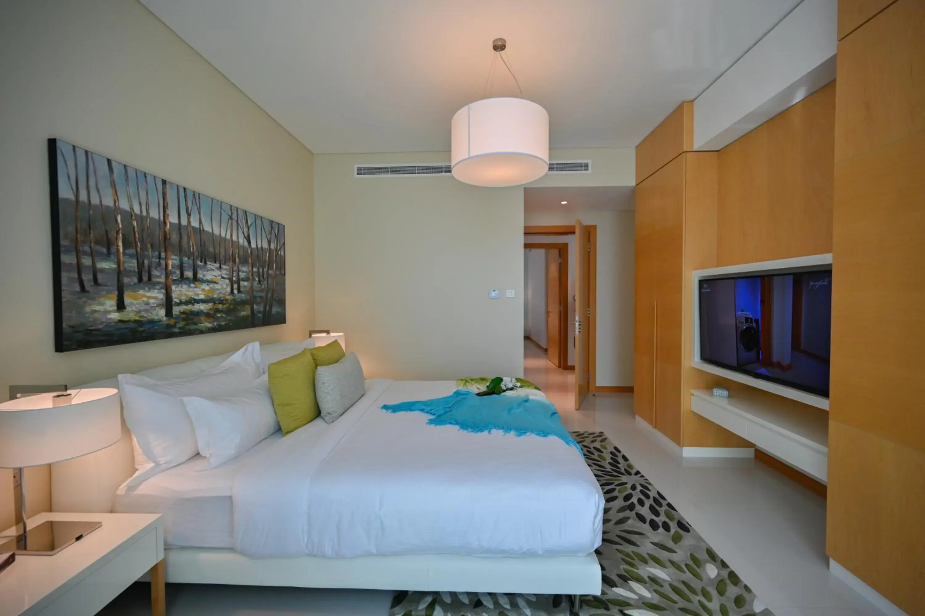 Balcony/Terrace, Bed in Springfield Suites Balcony/Terrace, Bed in Springfield Suites