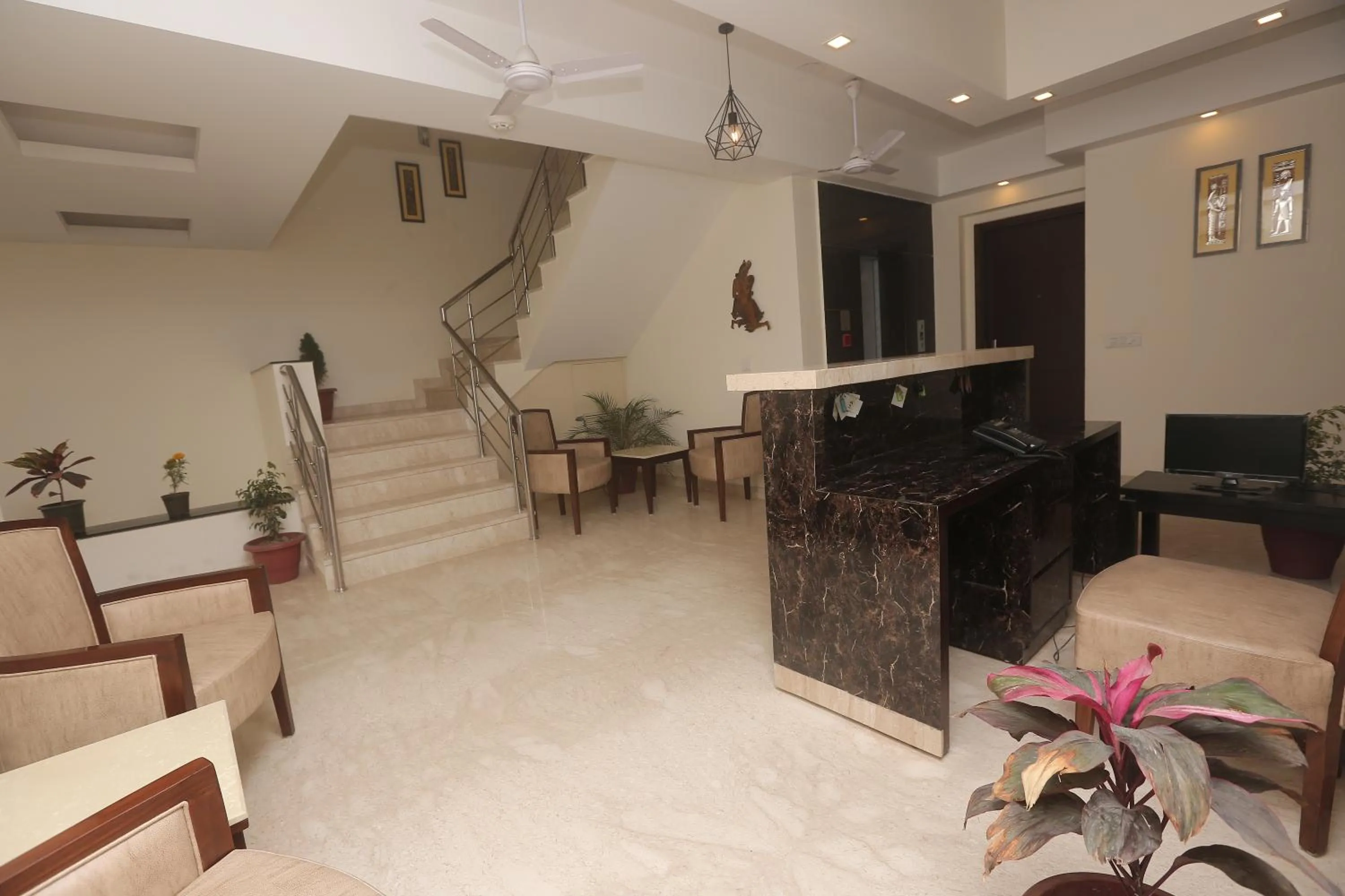 Lobby or reception in Ahuja Residency City Centre