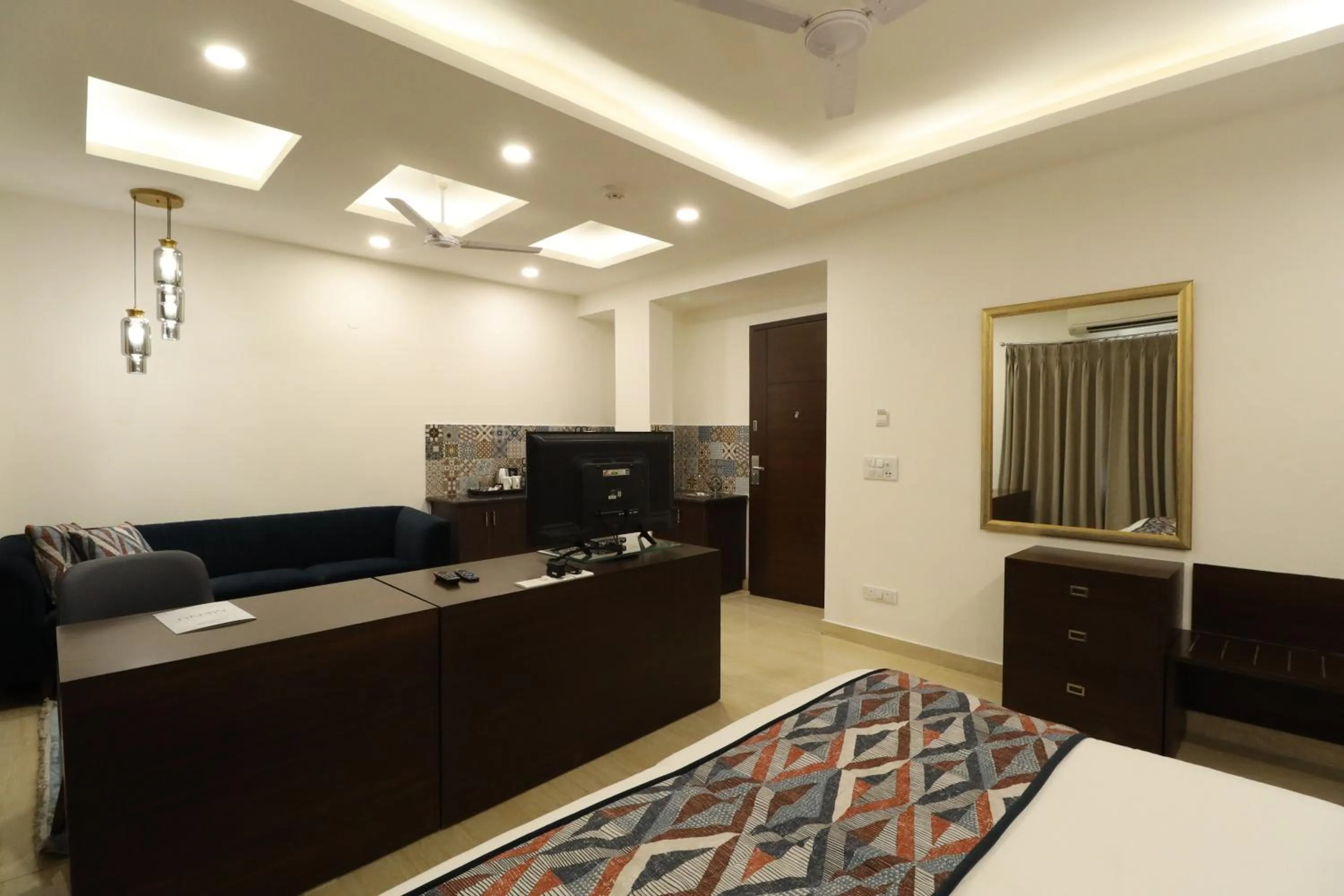 Bedroom, Bed in Ahuja Residency City Centre