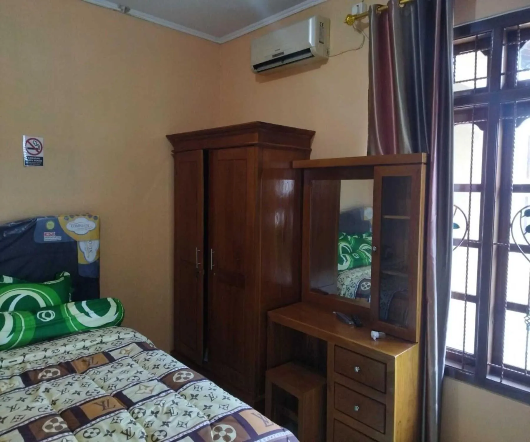 Bed in Algira Homestay Prambanan