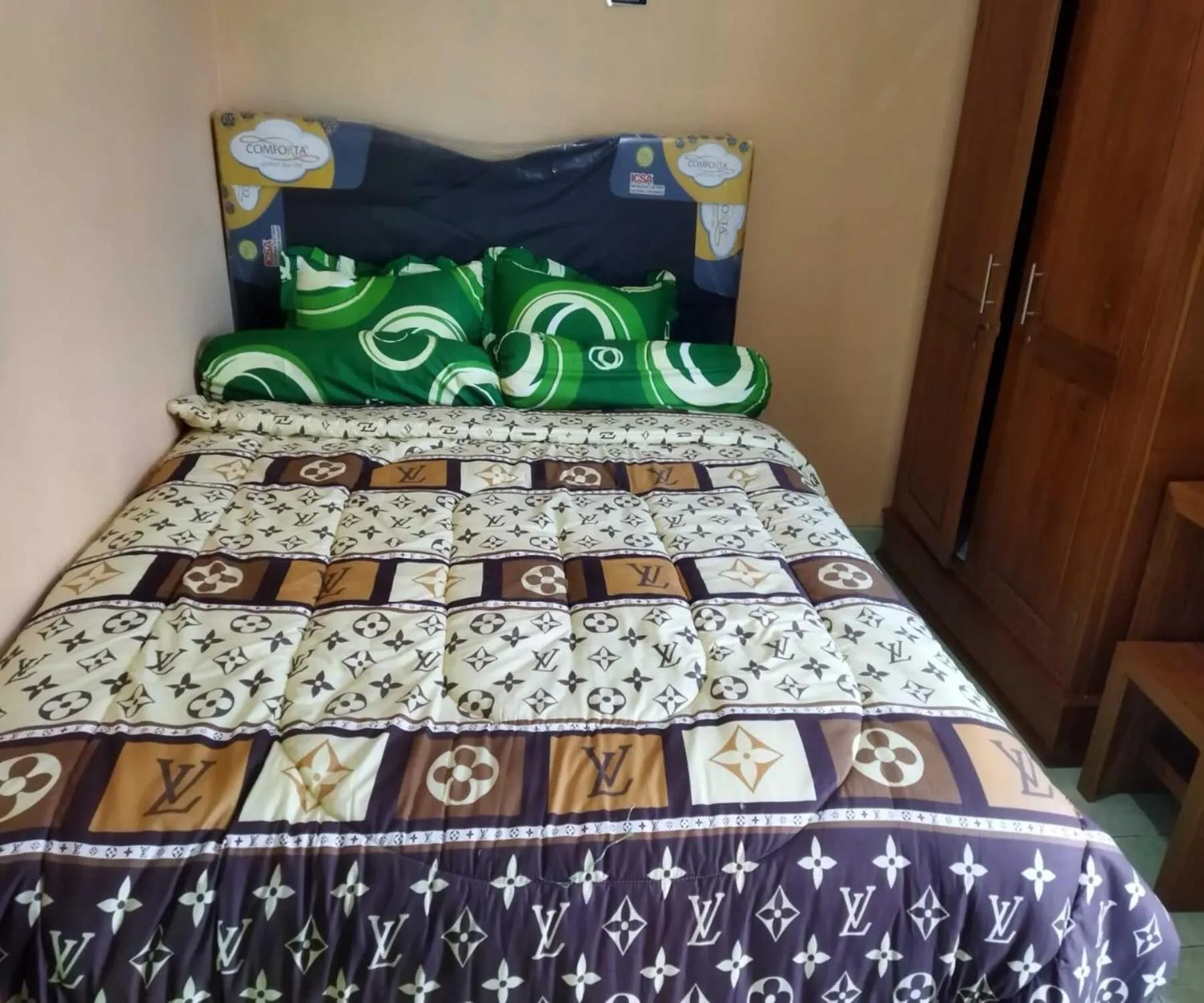 Bed in Algira Homestay Prambanan