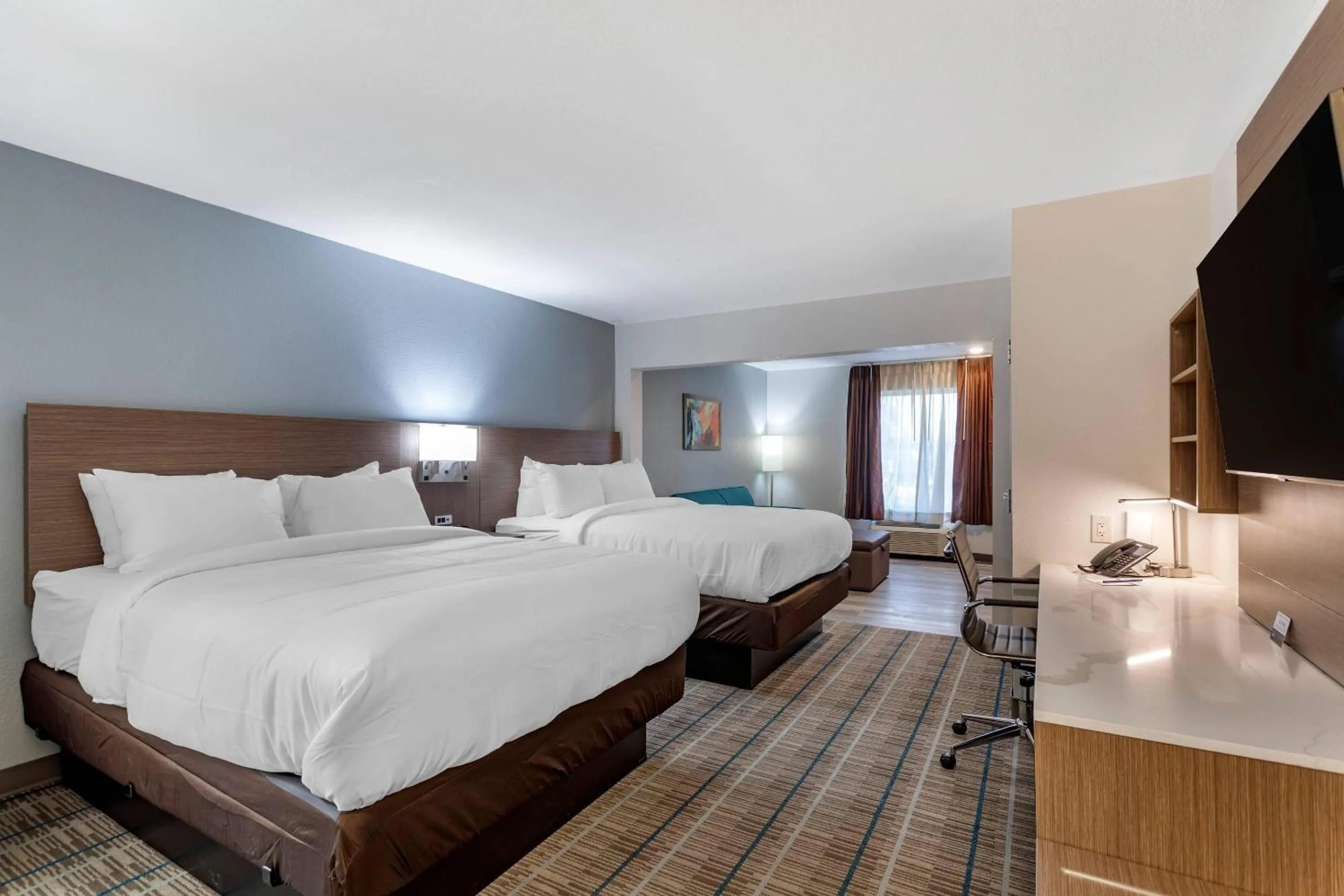 Bedroom in MainStay Suites Lebanon - Nashville Area
