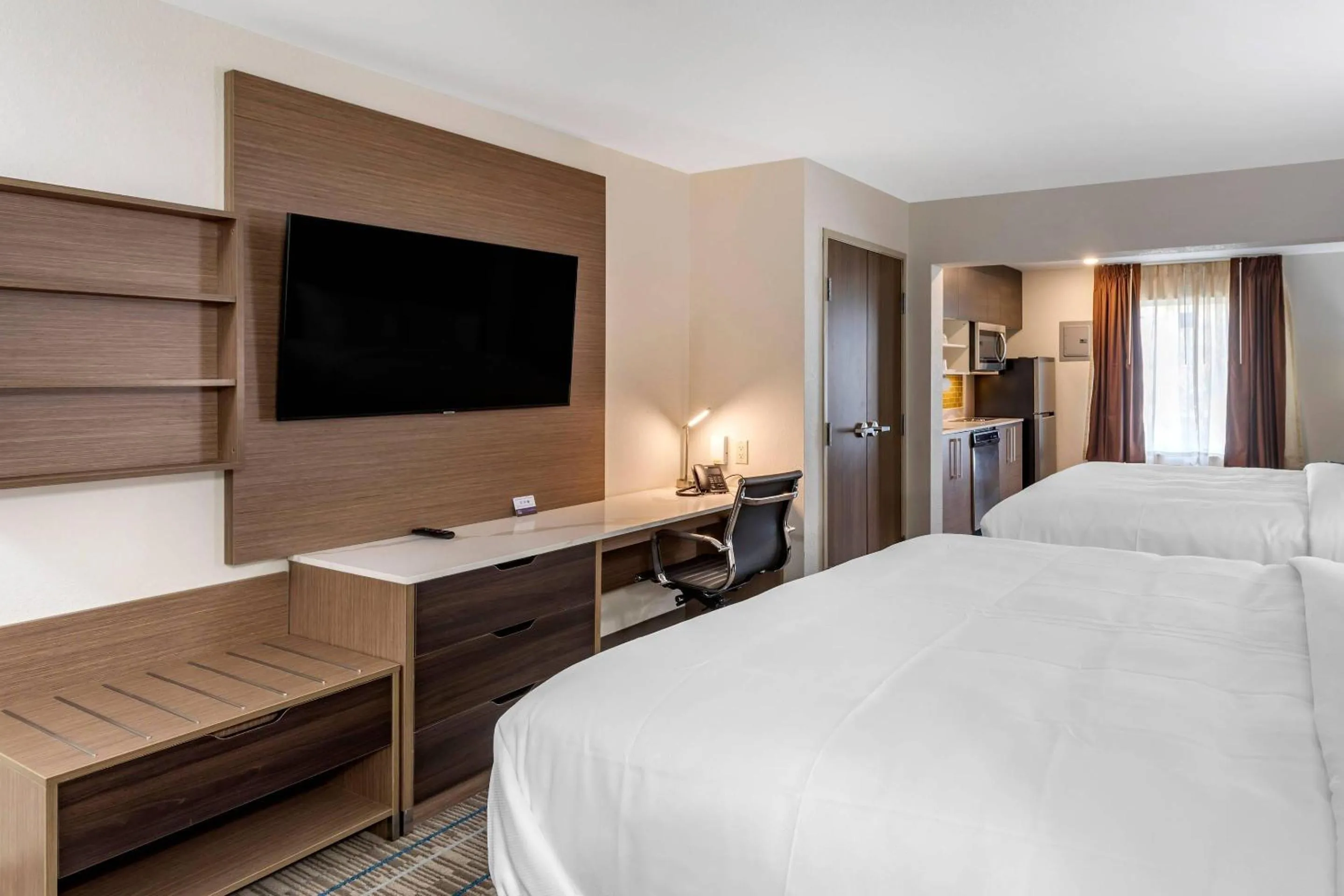 Bedroom in MainStay Suites Lebanon - Nashville Area