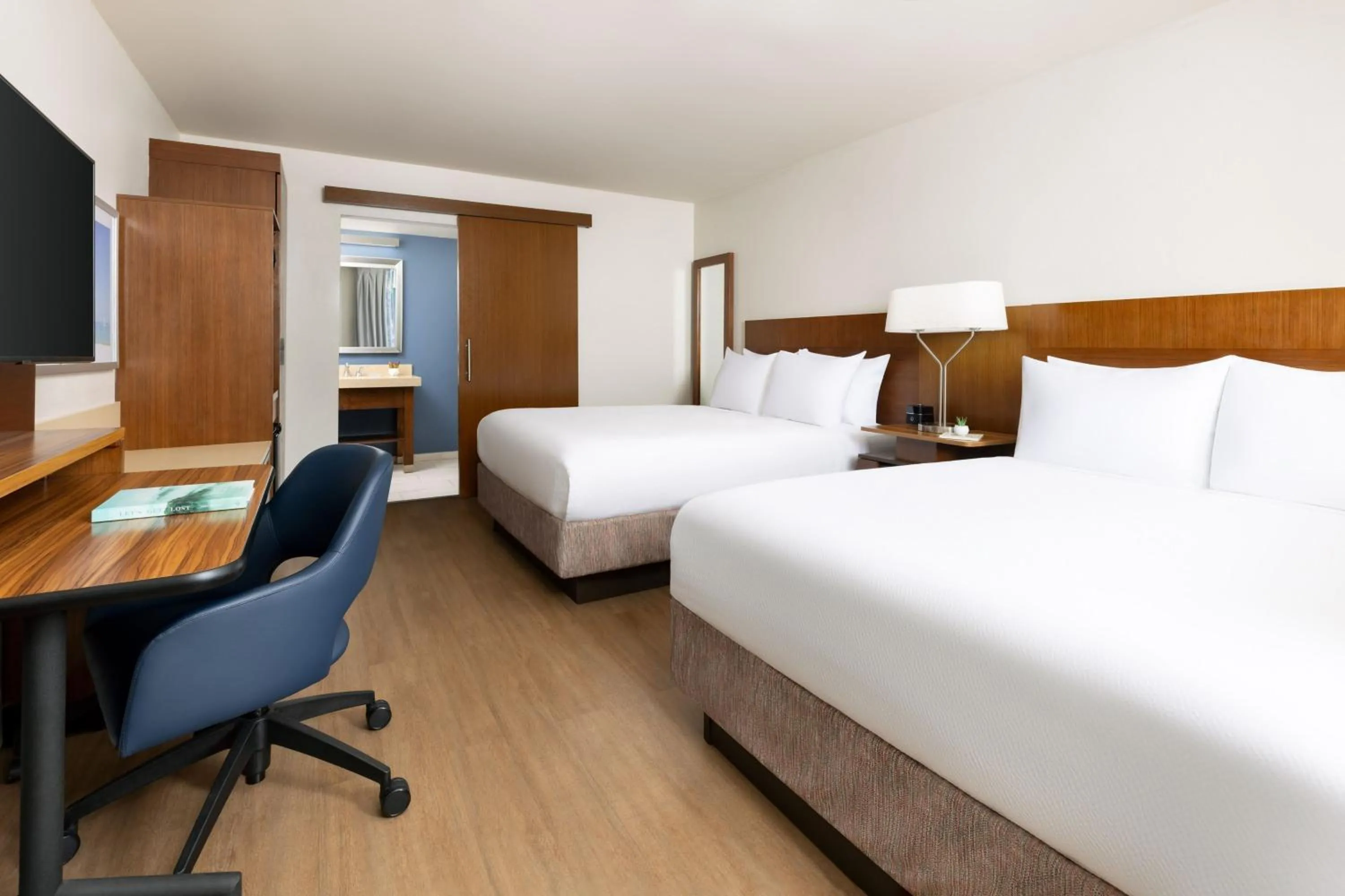 Photo of the whole room, Bed in Fairfield Inn & Suites by Marriott Key West at The Keys Collection