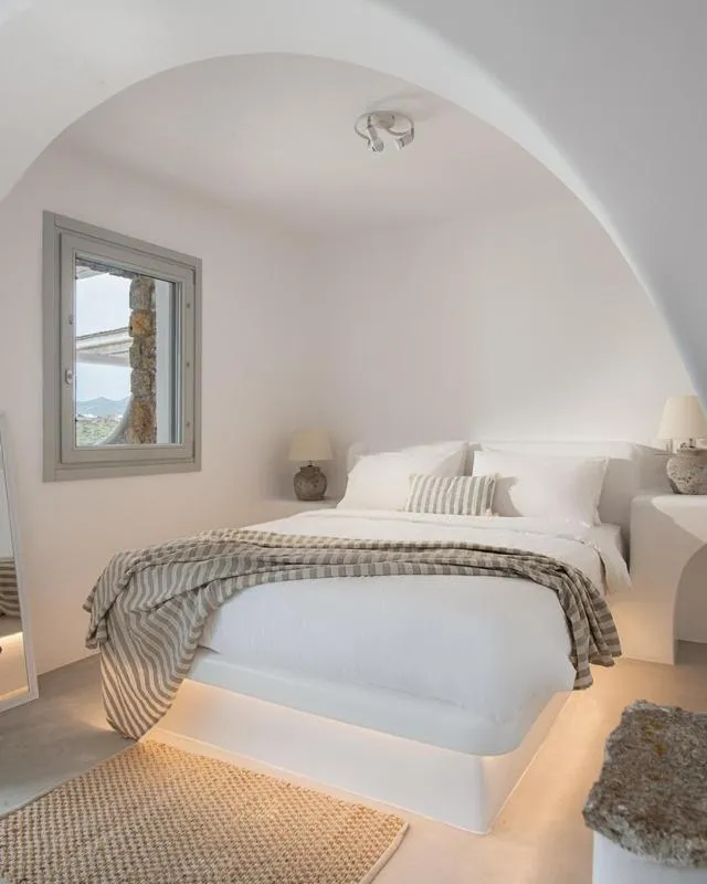 Bed in Koumi Homes Mykonos