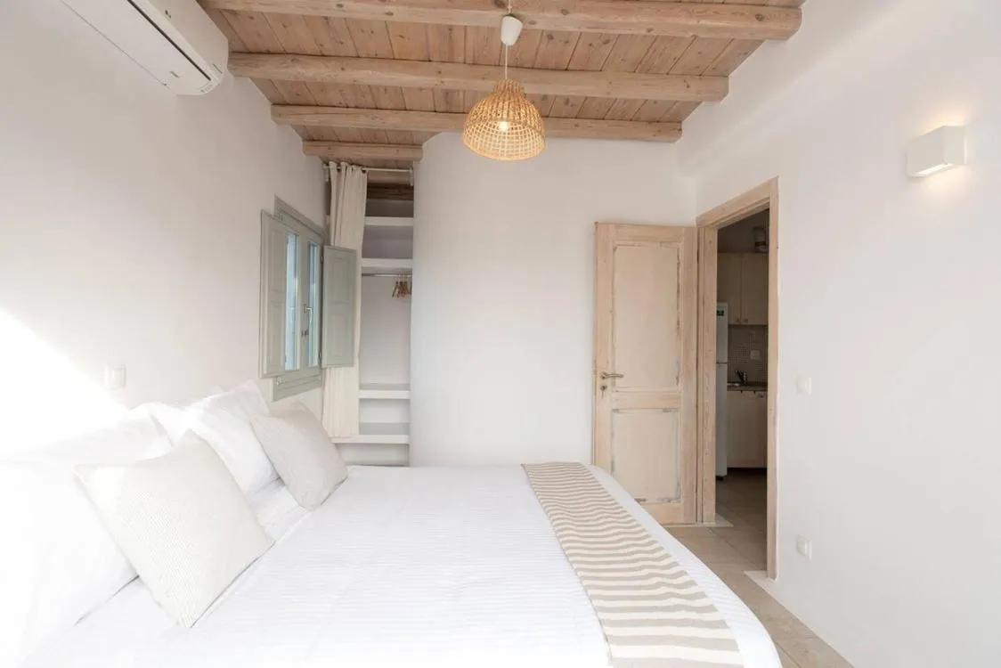 Bed in Koumi Homes Mykonos