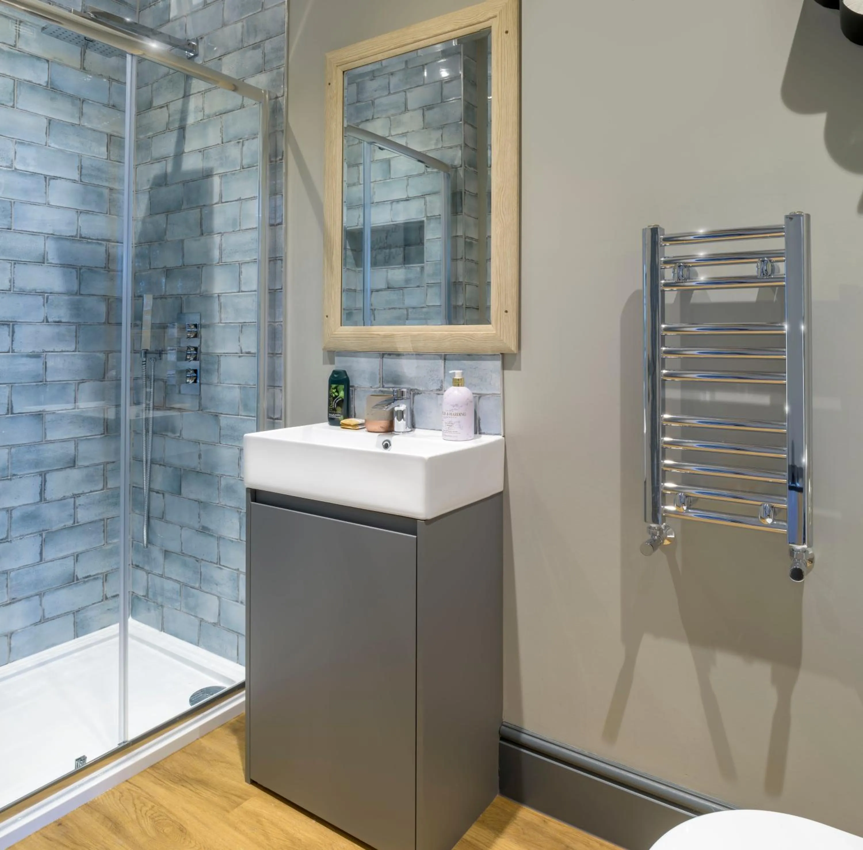 Bathroom in Sailors Rest