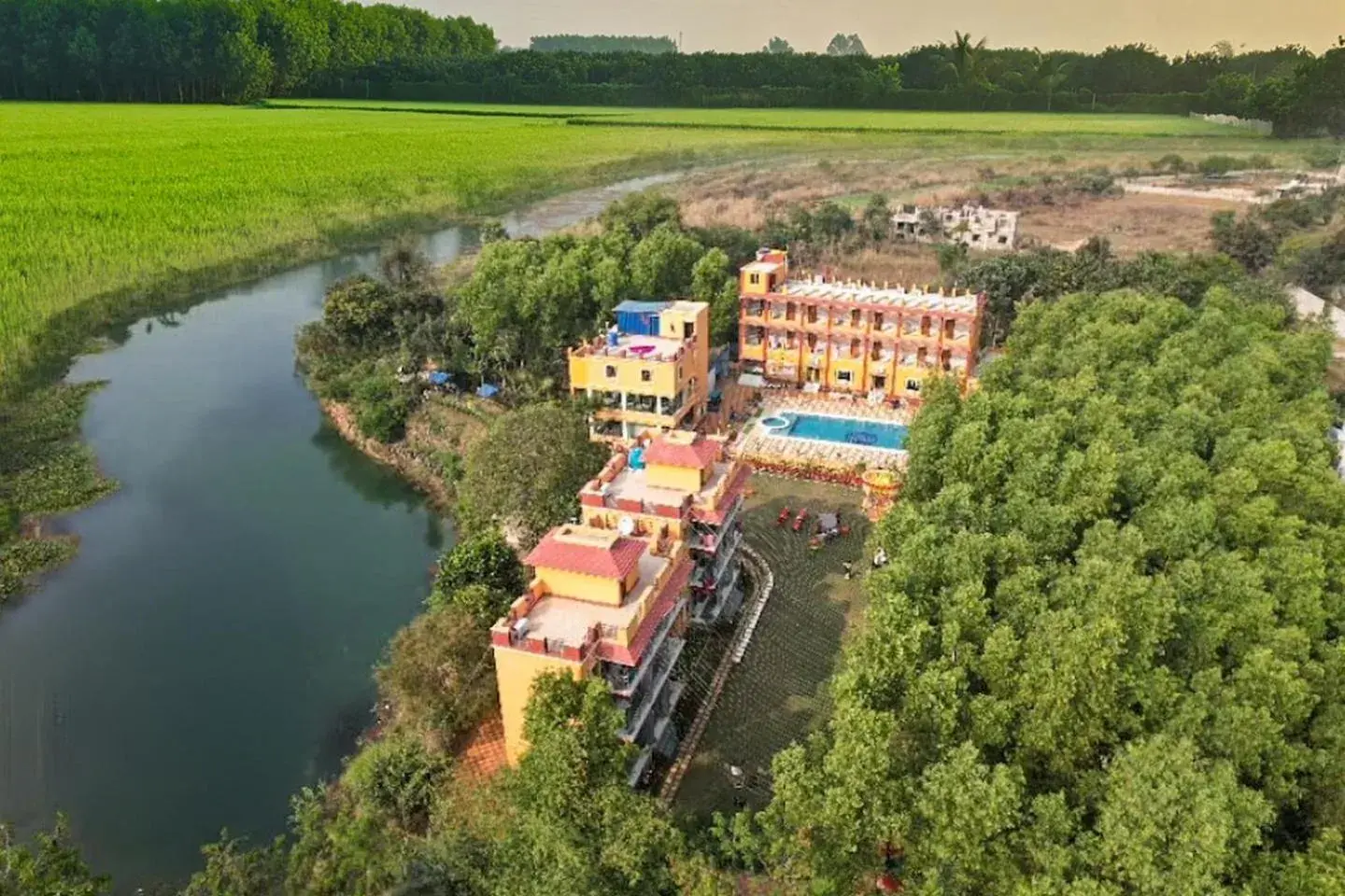 Property building in Resort Neel Nirjan !! Best Family Couple friendly family Resort!! Property building in Resort Neel Nirjan !! Best Family Couple friendly family Resort!!