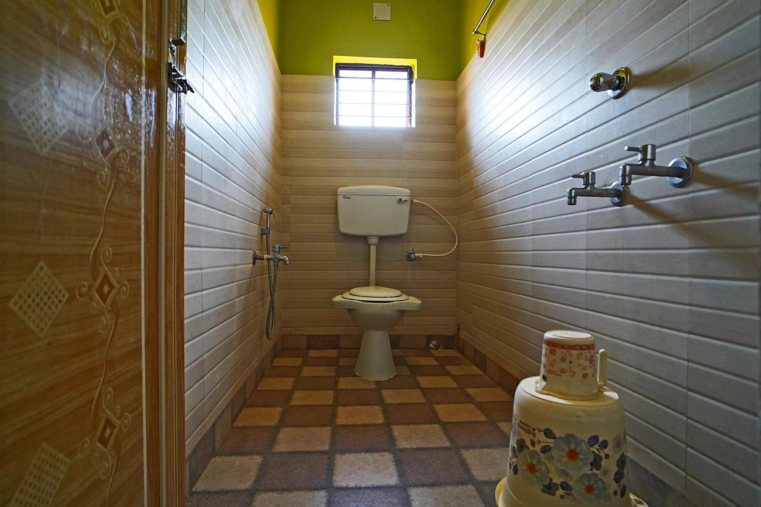 Shower in Resort Neel Nirjan !! Best Family Couple friendly family Resort!!