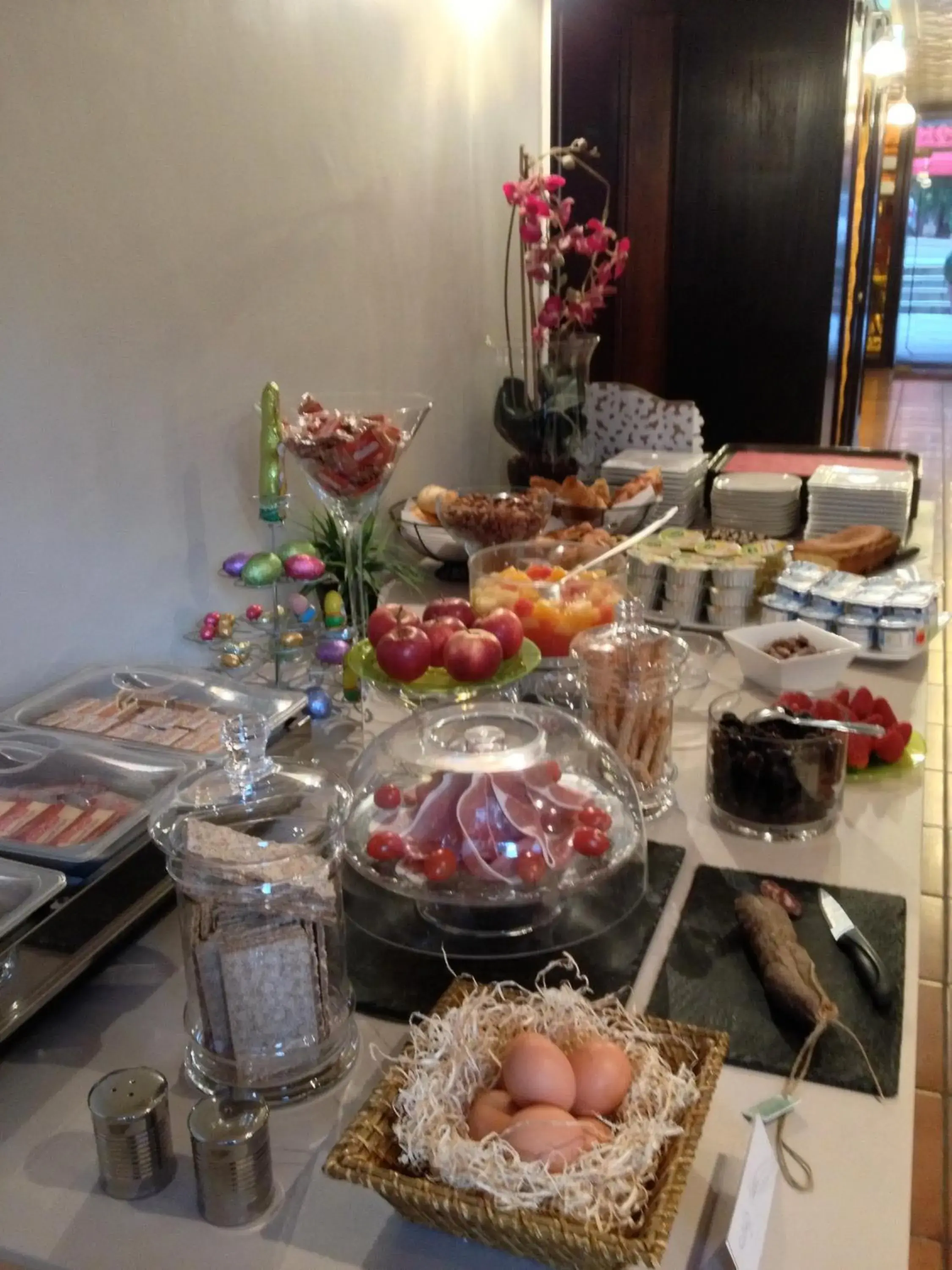 Restaurant/places to eat in Hôtel Albion Restaurant/places to eat in Hôtel Albion