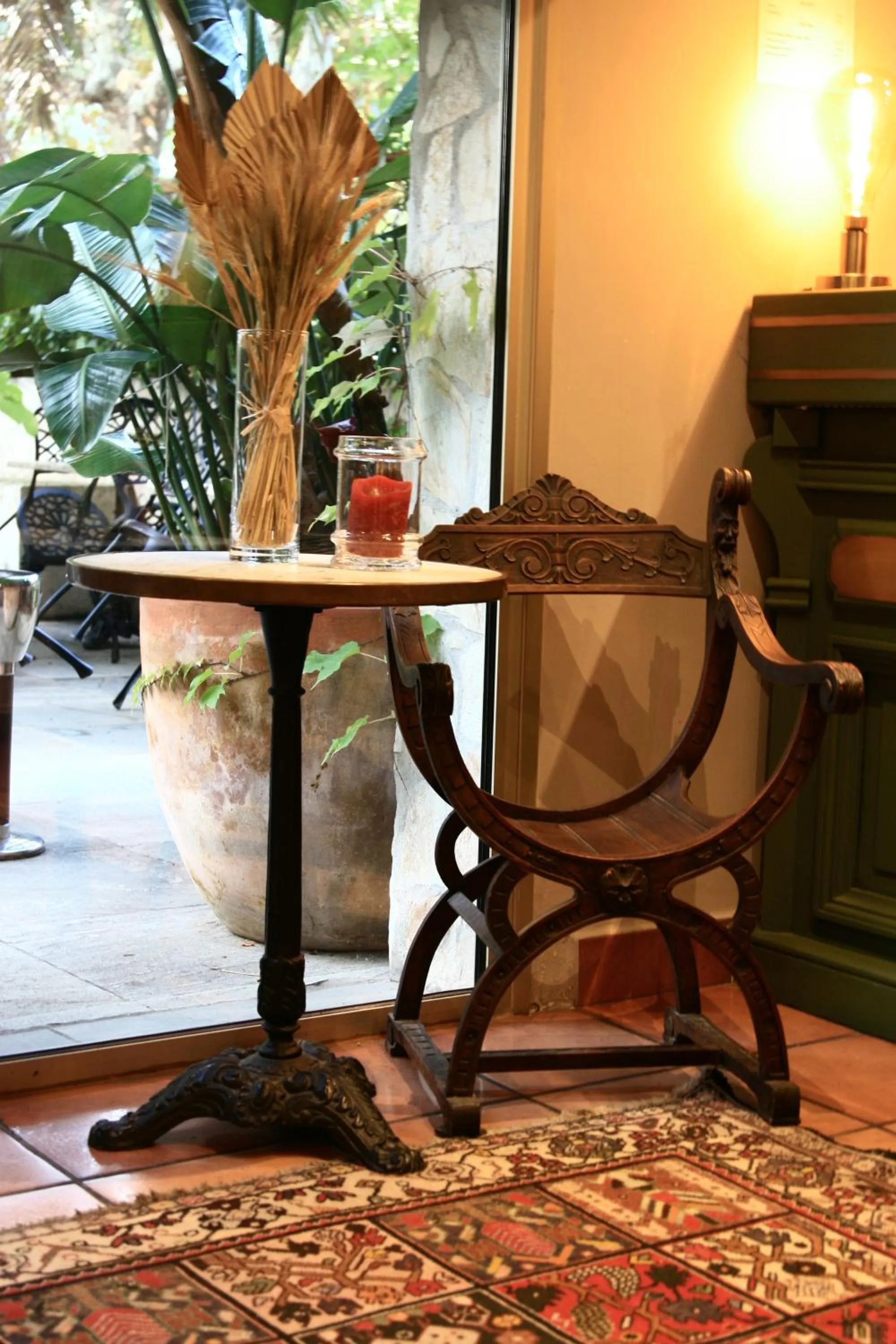 Patio in Hôtel Albion