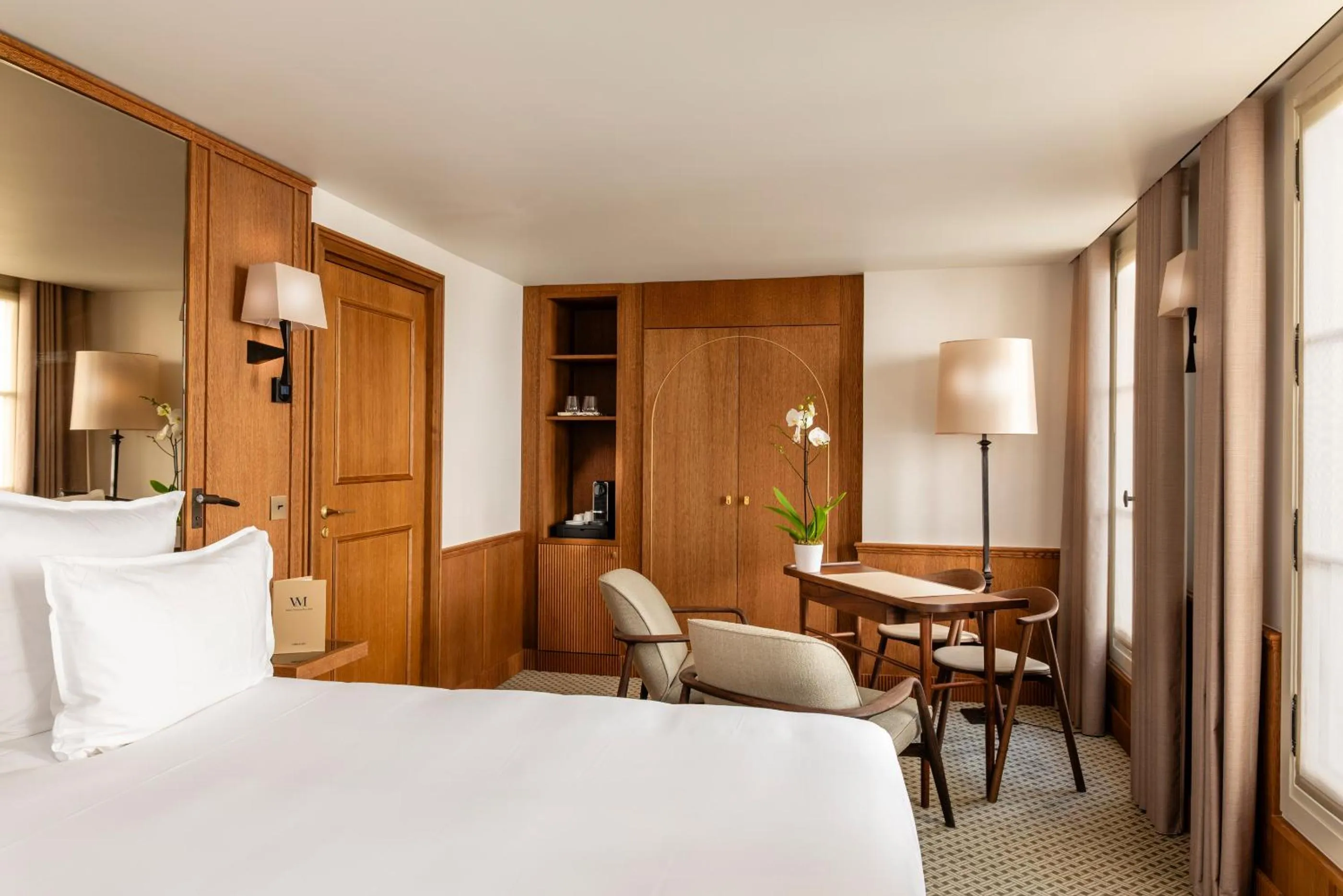 Bedroom, Bed in Hôtel Villa Madame - Saint-Germain-des-Prés