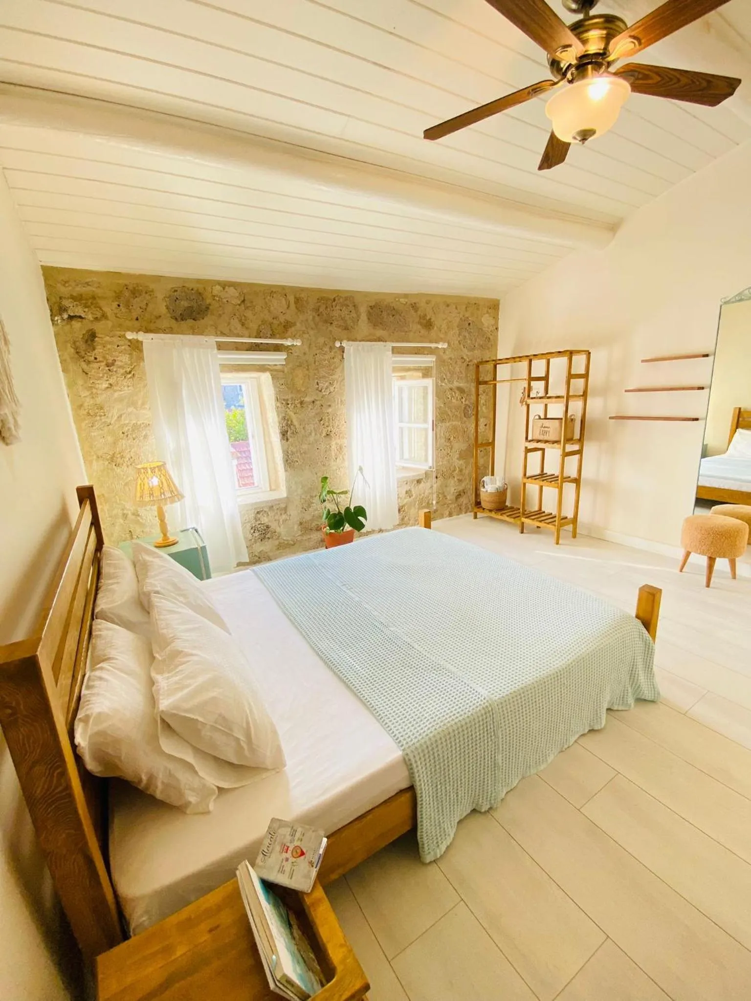 Photo of the whole room in Alaca Butik Otel