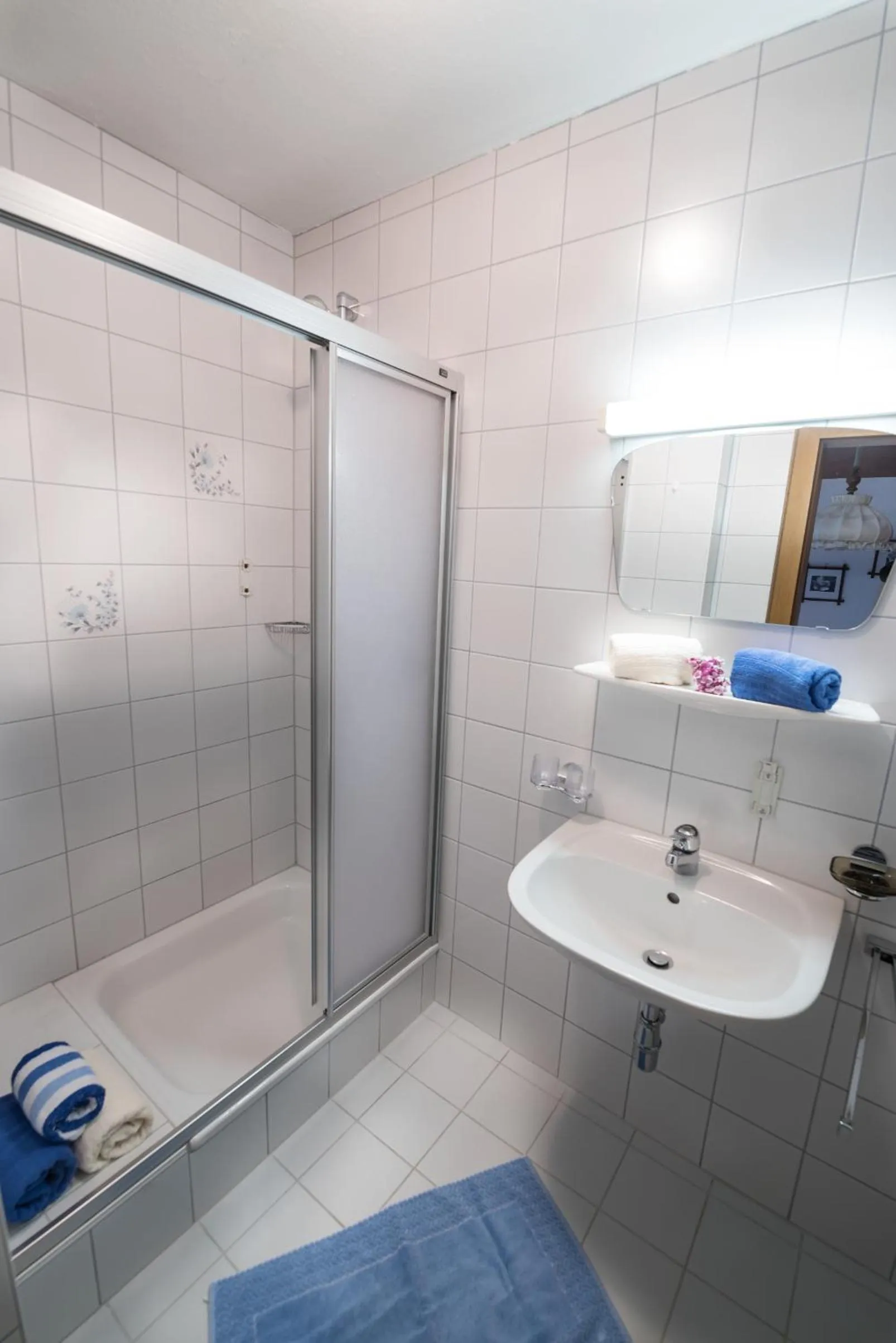 Bathroom in "Quality Hosts Arlberg" Hotel-Gasthof Freisleben